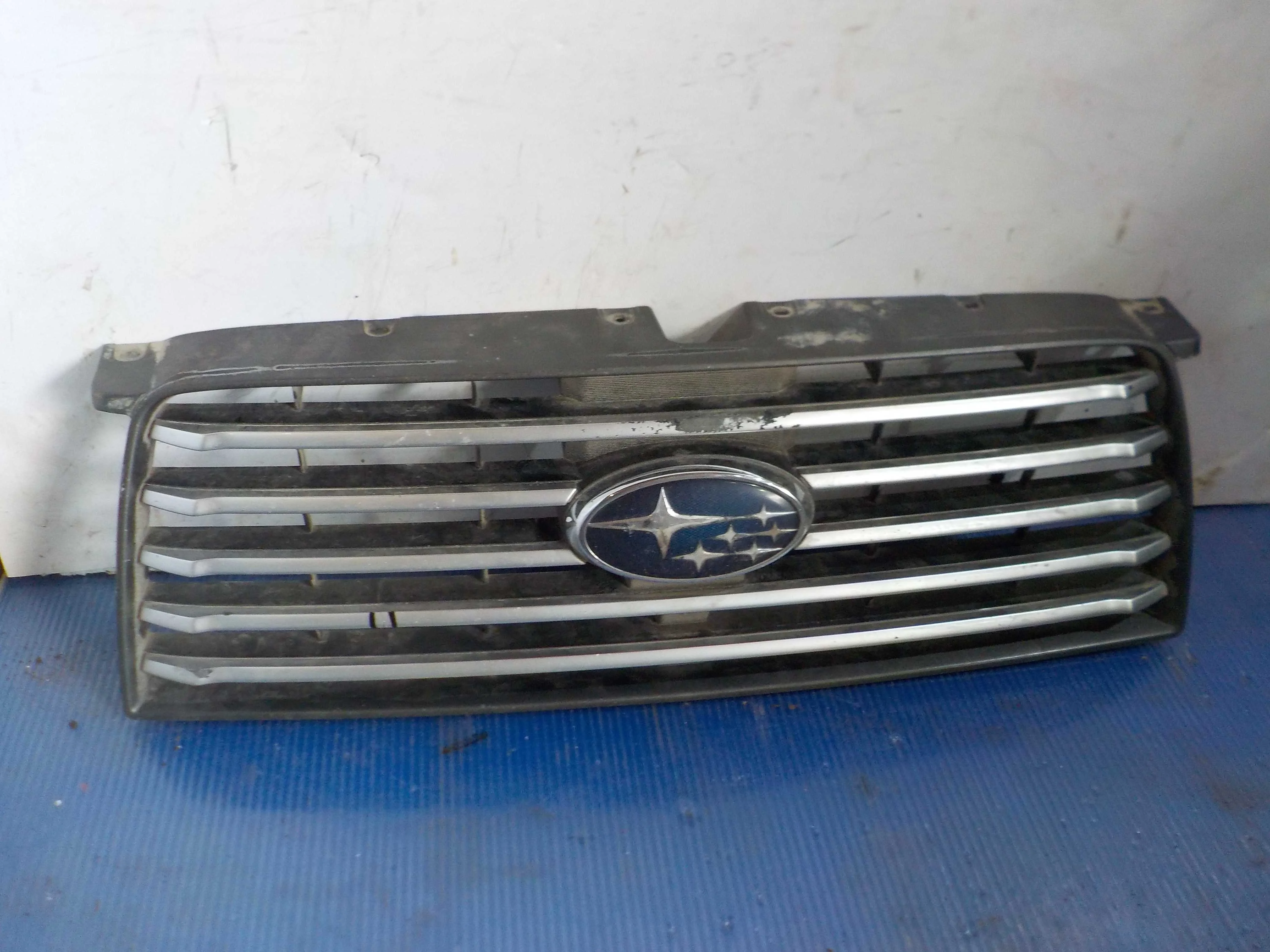 Решетка радиатора Subaru Forester SG (2002—2005)