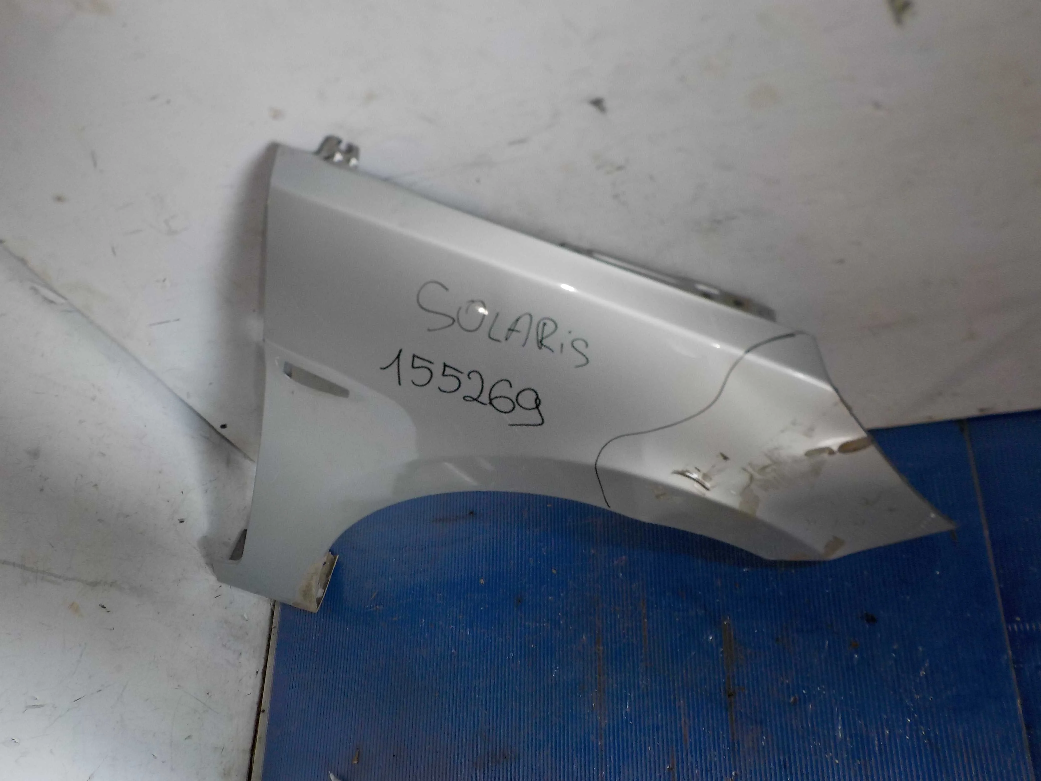 Крыло Hyundai Solaris I (2010—2014) Перед Право