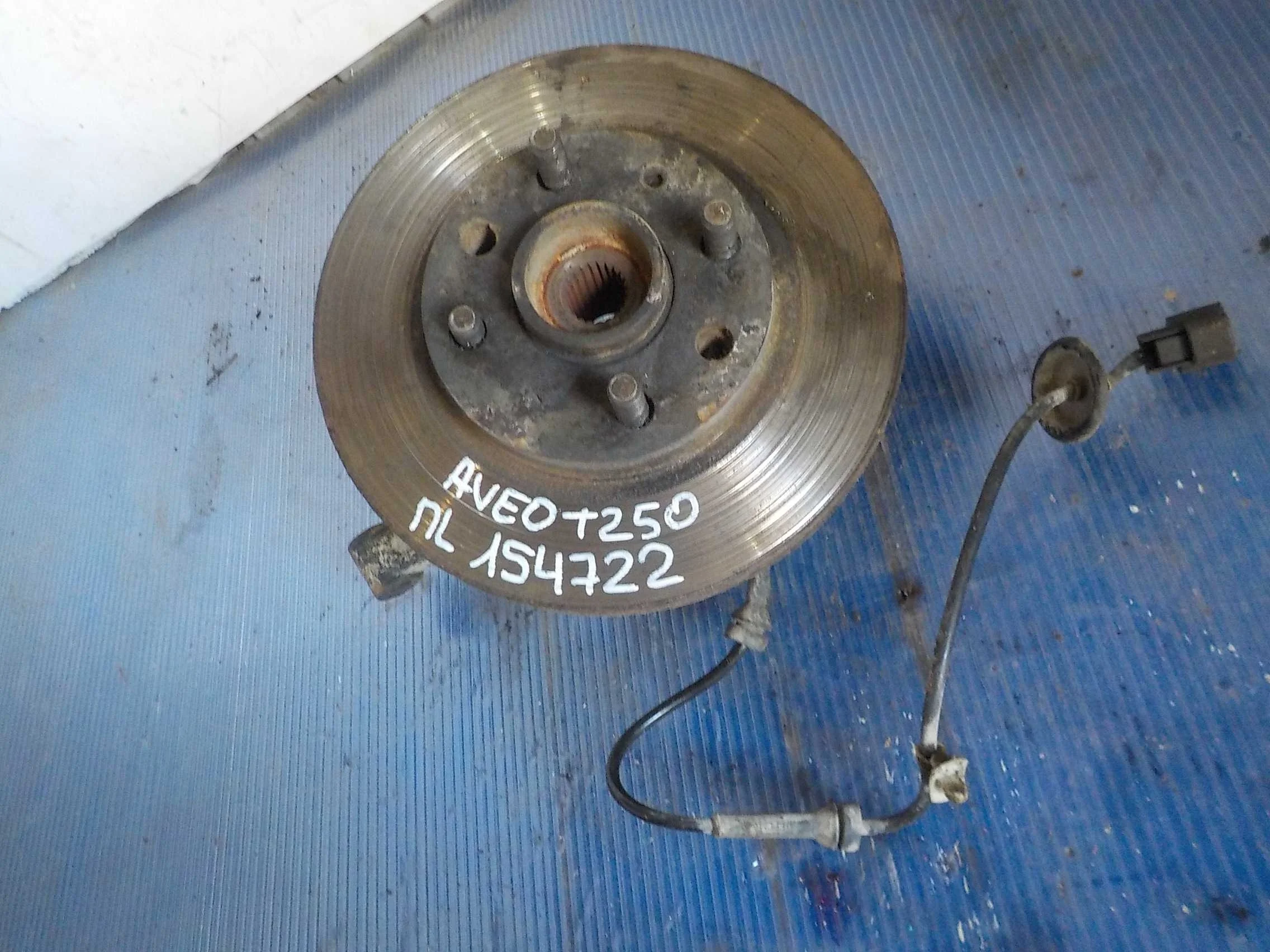 кулак поворотный Chevrolet Aveo I (2003—2008)