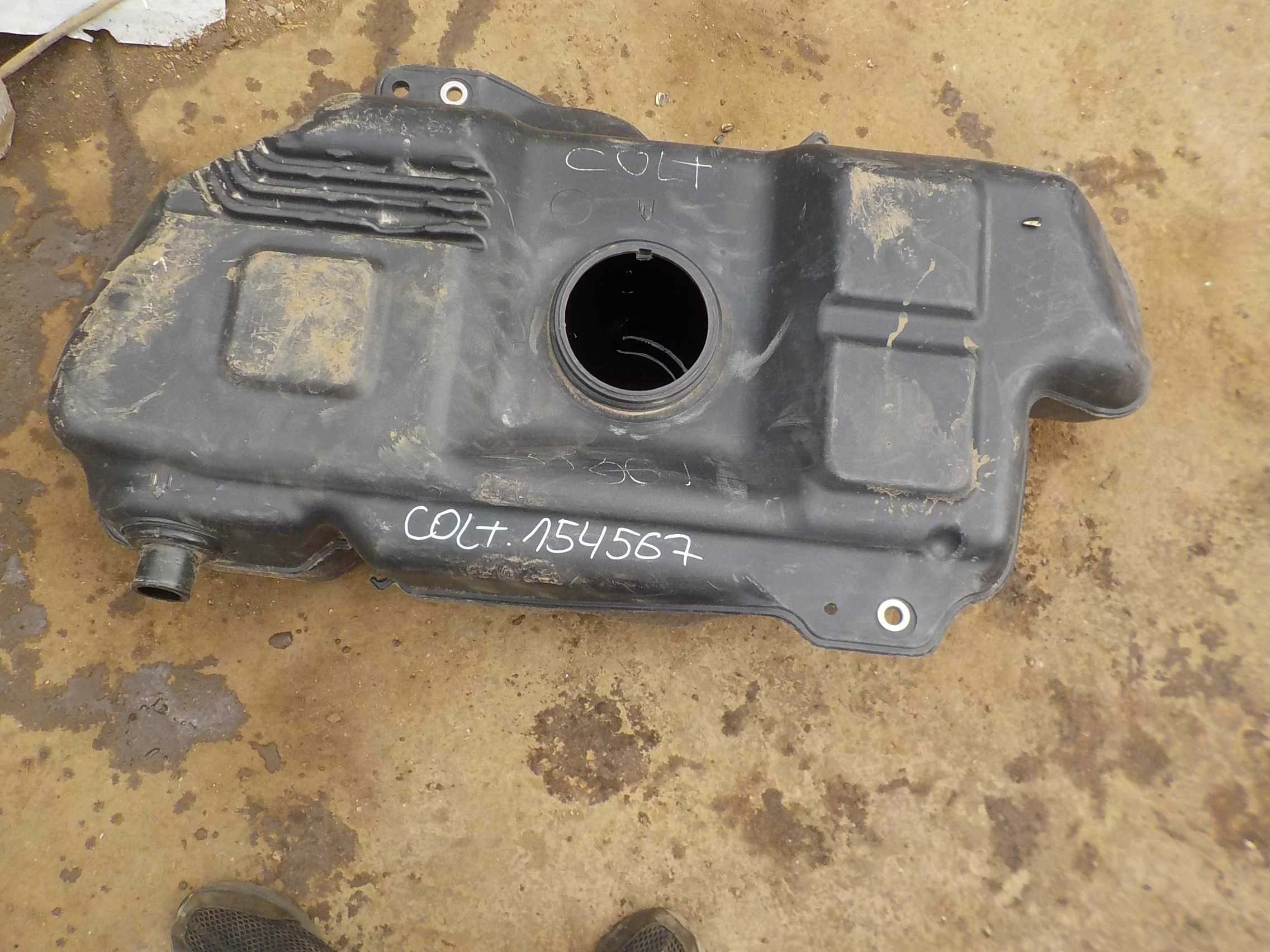 бензобак Mitsubishi Colt Z30 (2002—2012)