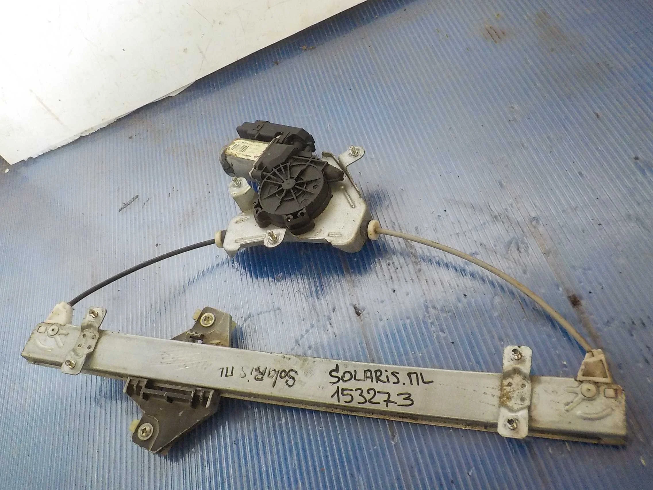 Стеклоподъемник Hyundai Solaris I (2010—2014) Перед Лево