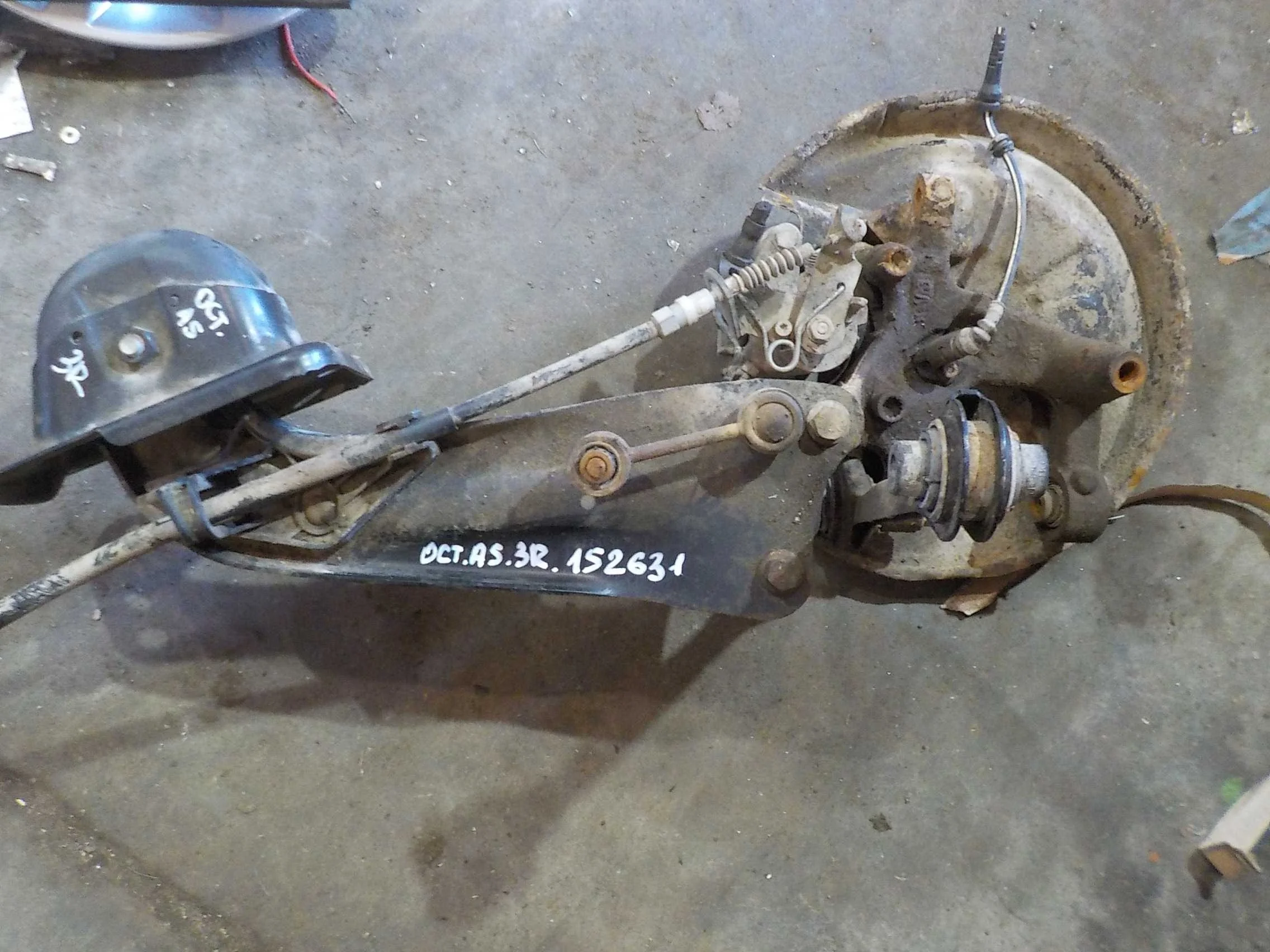 кулак поворотный Volkswagen Golf Mk6 (2008—2012) Зад Право