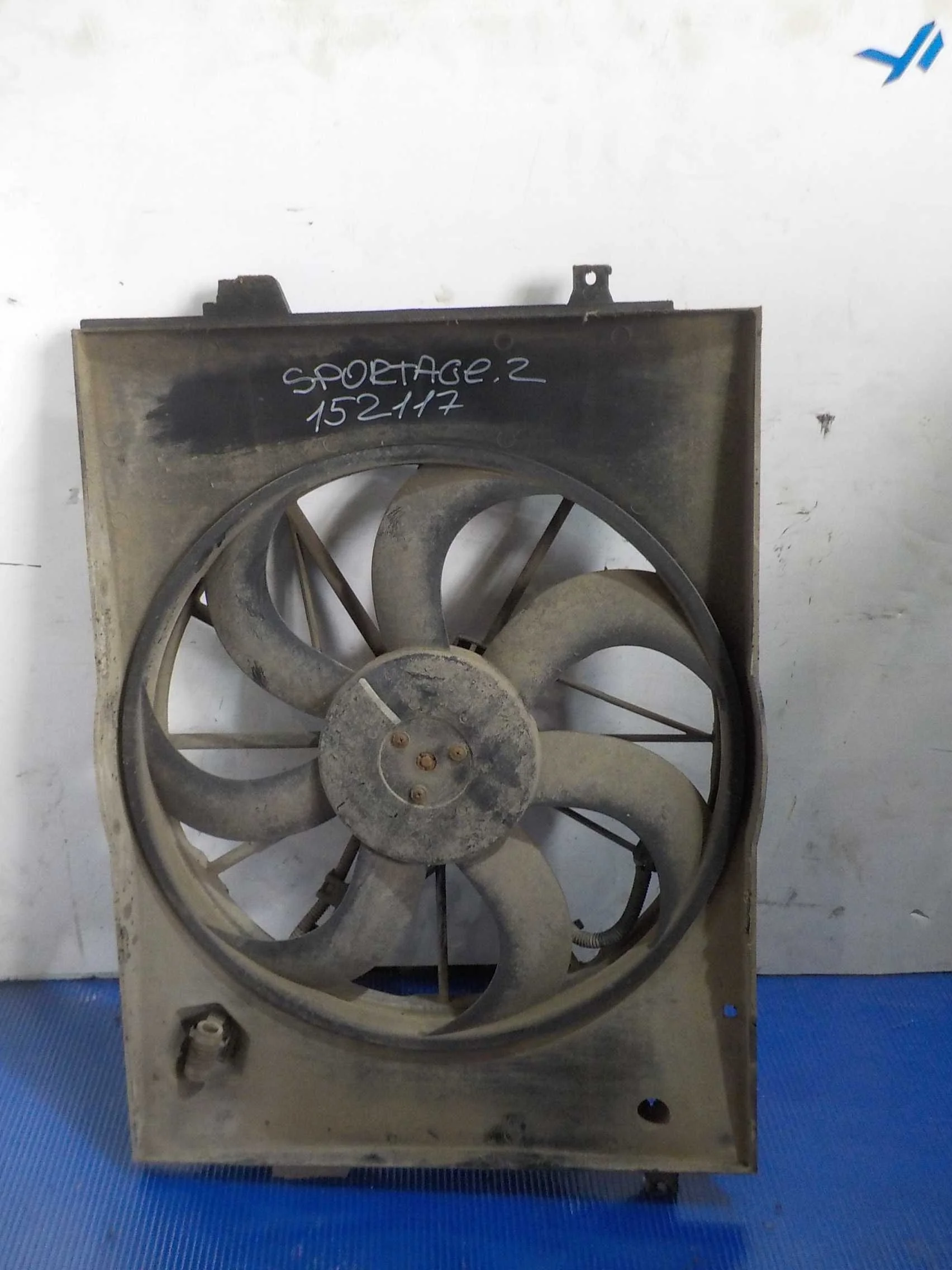 Диффузор радиатора Kia Sportage II (2004—2008)