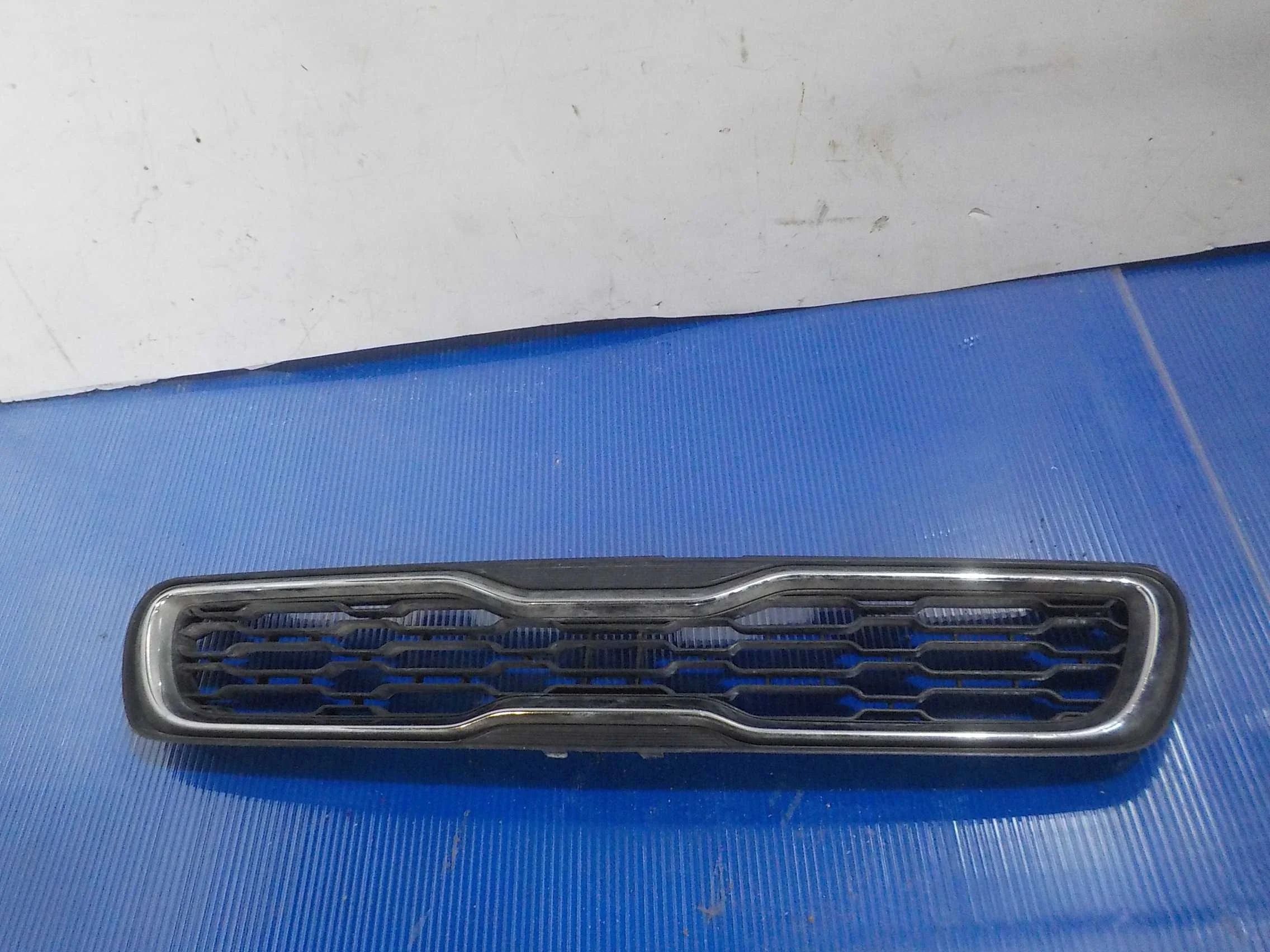 Решетка радиатора Toyota Land Cruiser Prado 120 (2002—2007) Перед