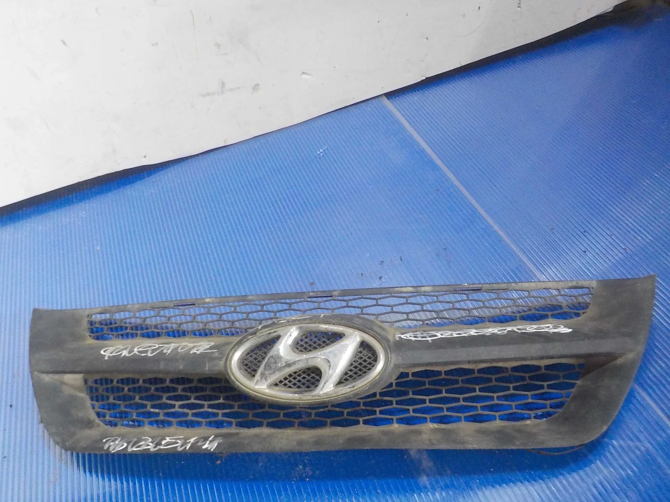 Решетка радиатора Hyundai Sonata V (2004—2007)