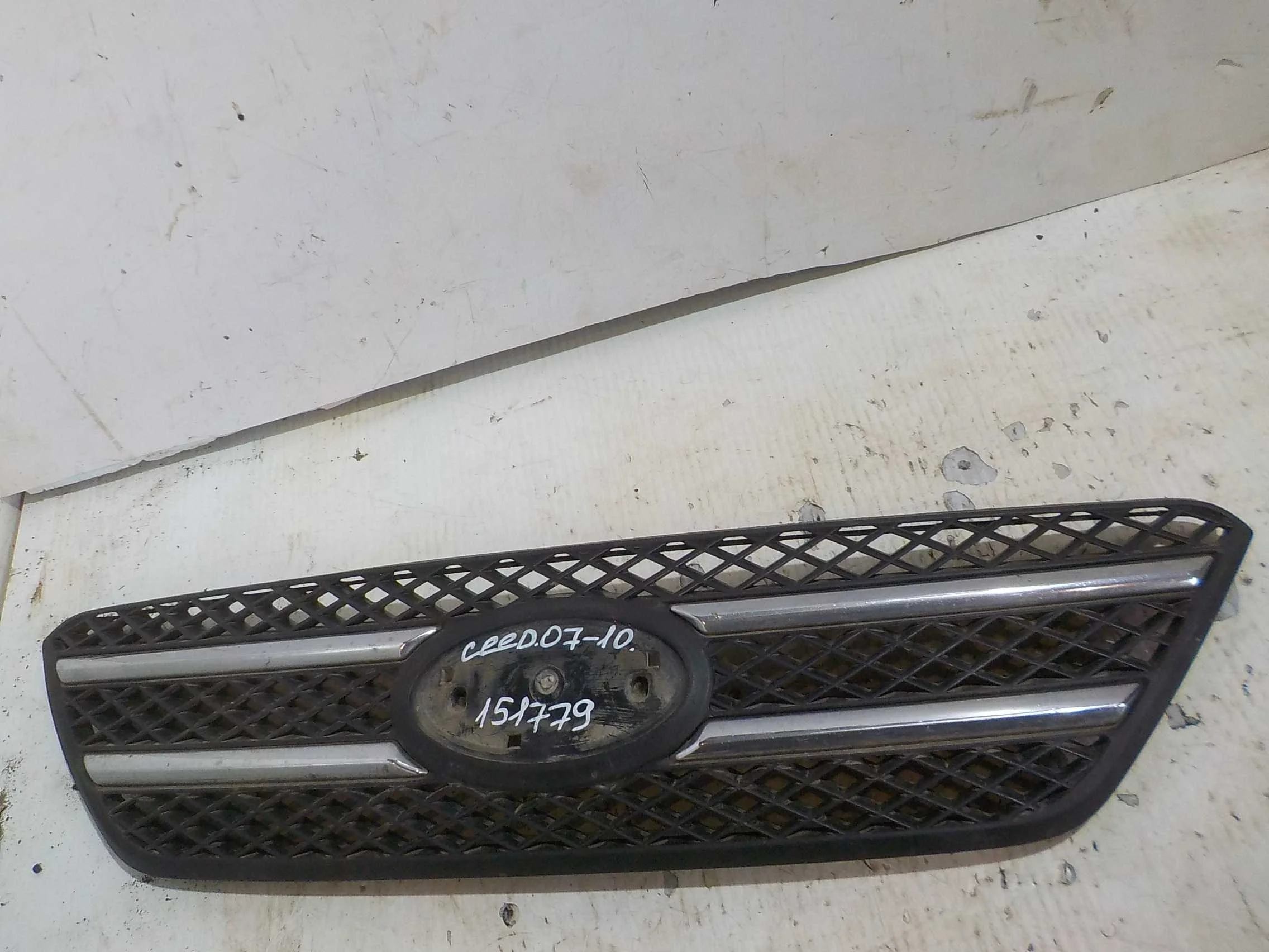 Решетка радиатора Kia Ceed ED (2006—2010)