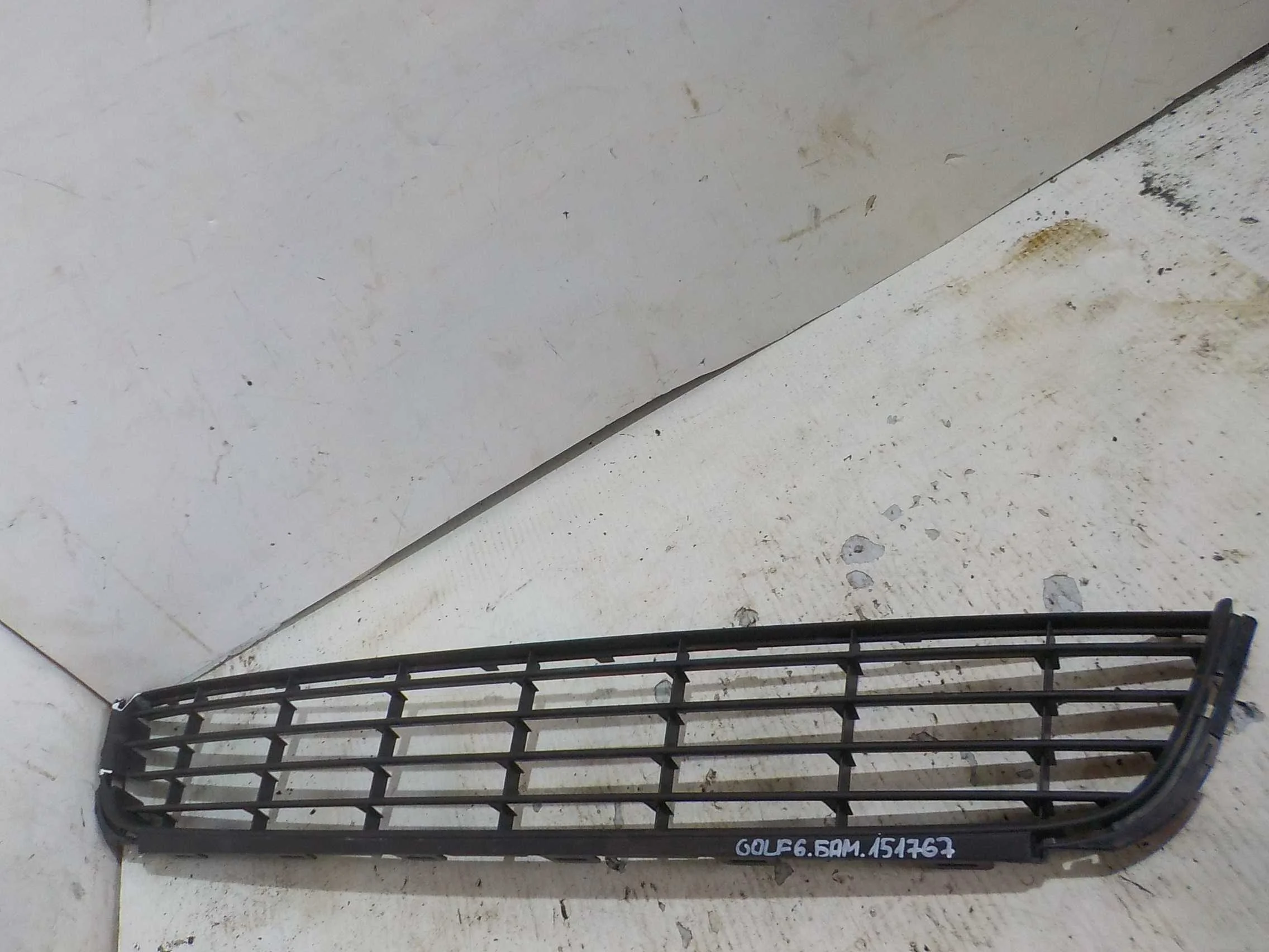решетка бампера Volkswagen Golf Mk6 (2008—2012)