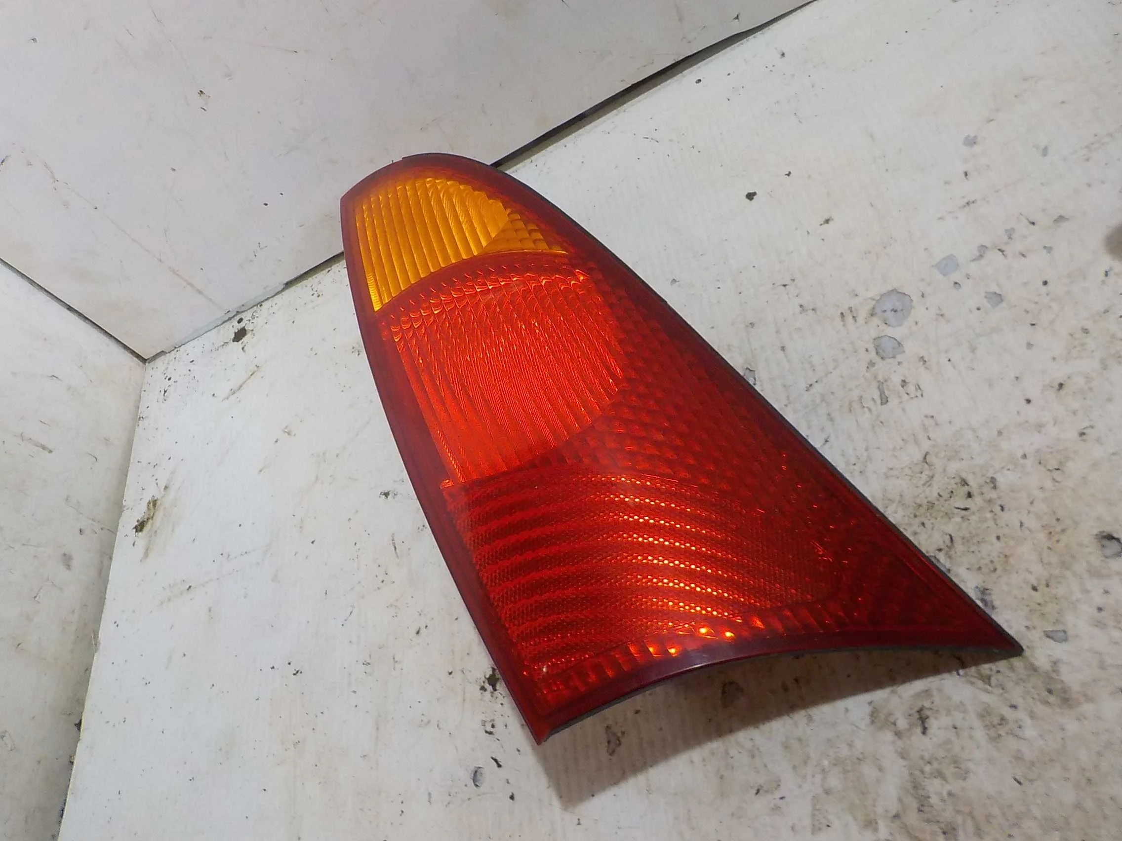 Фонарь Ford Focus I (1998—2004) Зад Право