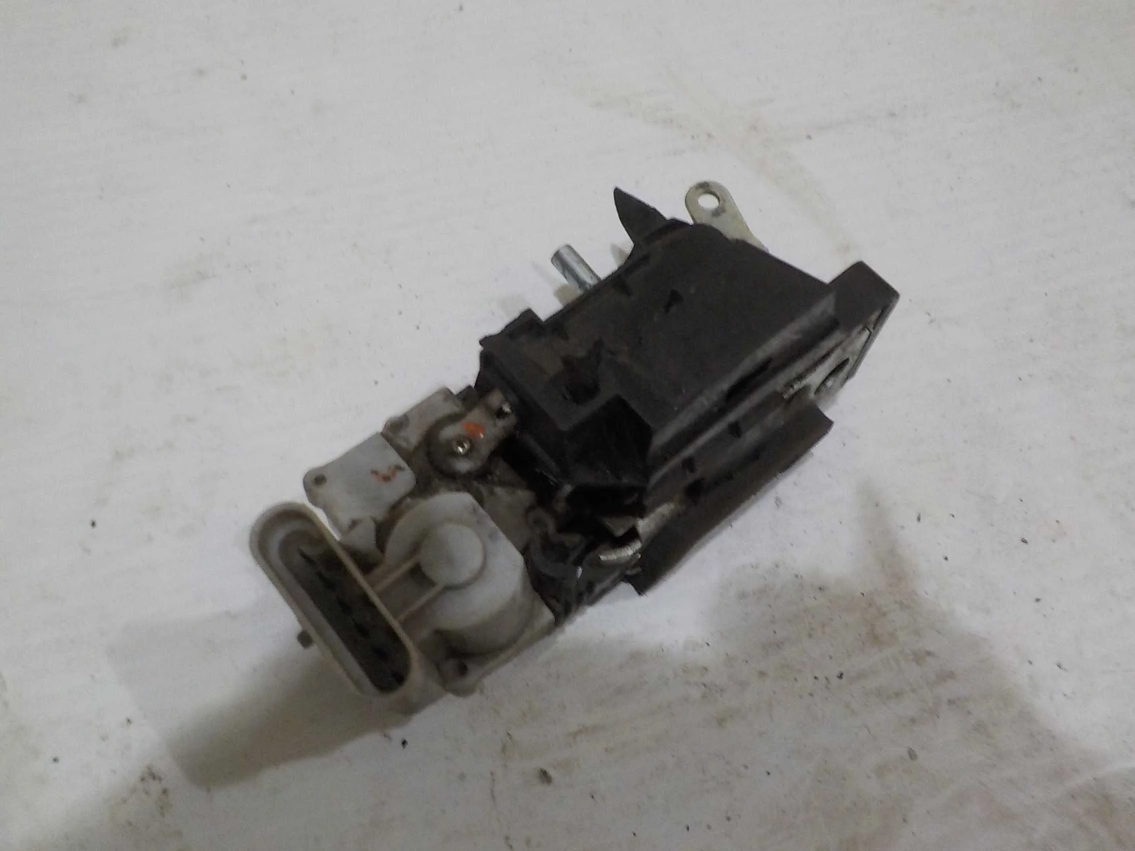 Замок двери FIAT Albea I рестайлинг (2005—2012) Перед Право