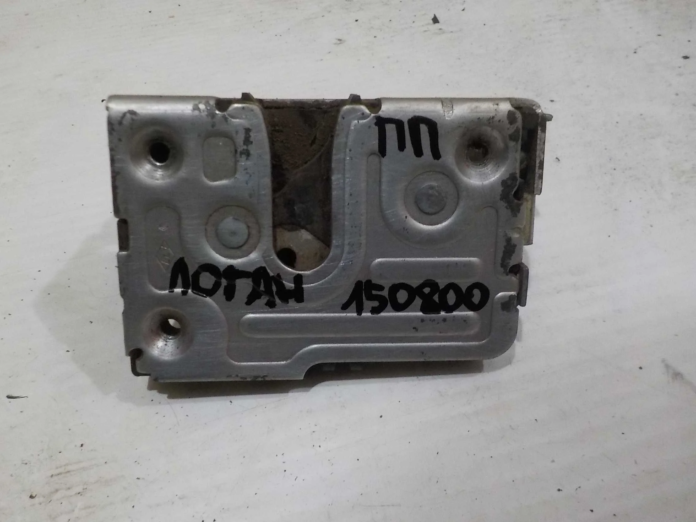 Замок двери Renault Logan I (2004—2009)