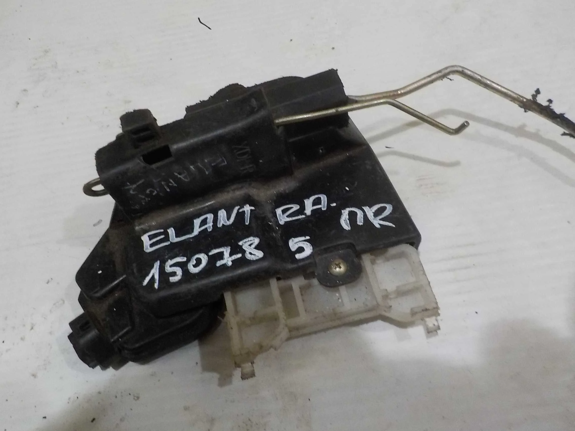 Замок двери Hyundai Elantra IV (2006—2011) Перед Право