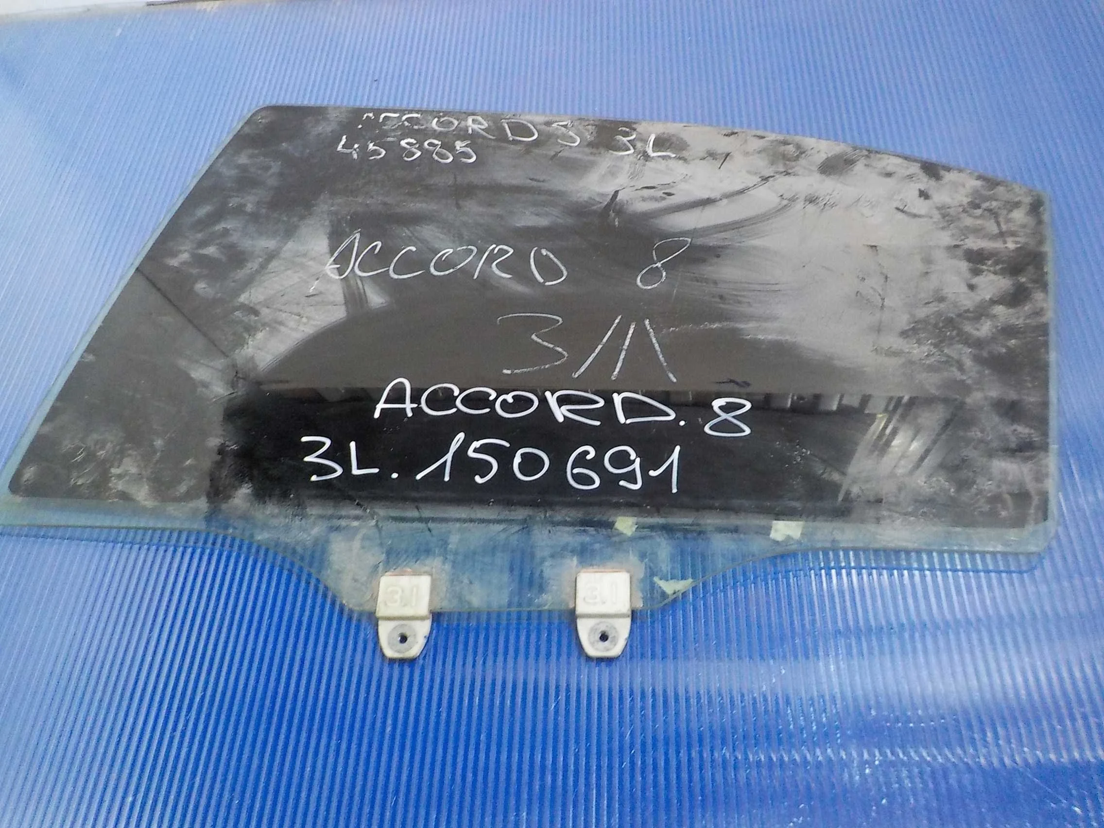 стекло Honda Accord VII (2002—2006) Зад Лево