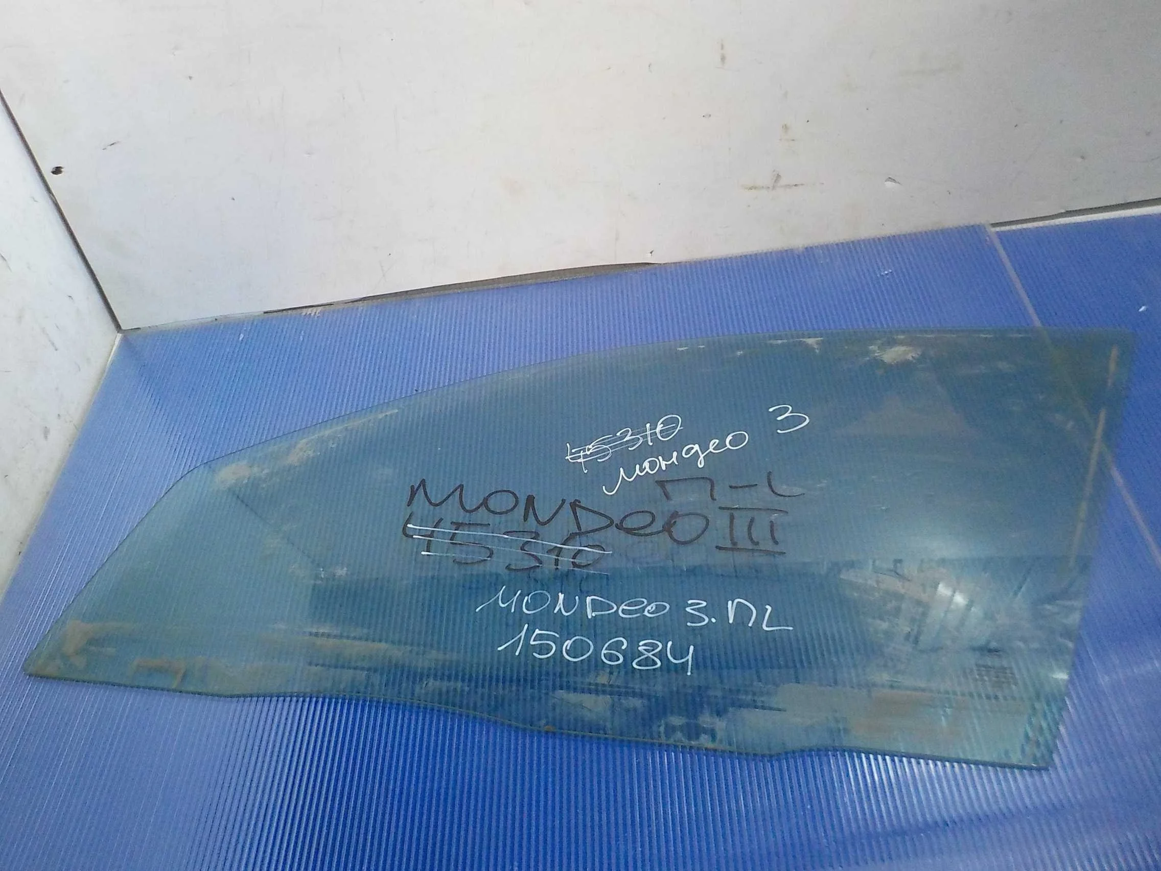 стекло Ford Mondeo III рестайлинг (2003—2007) Перед Лево