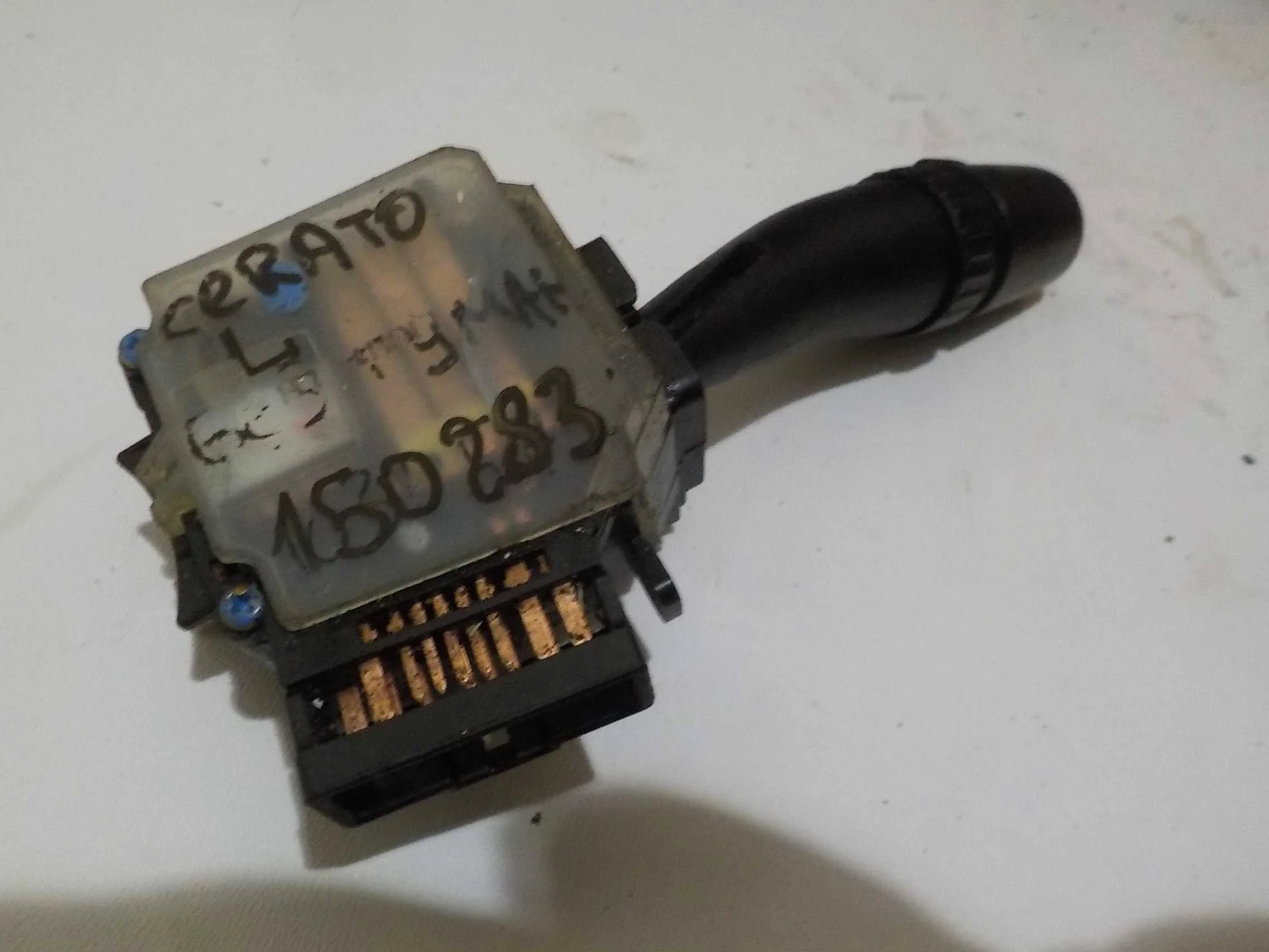 подрулевой переключатель Kia Cerato I (2003—2007)  Лево