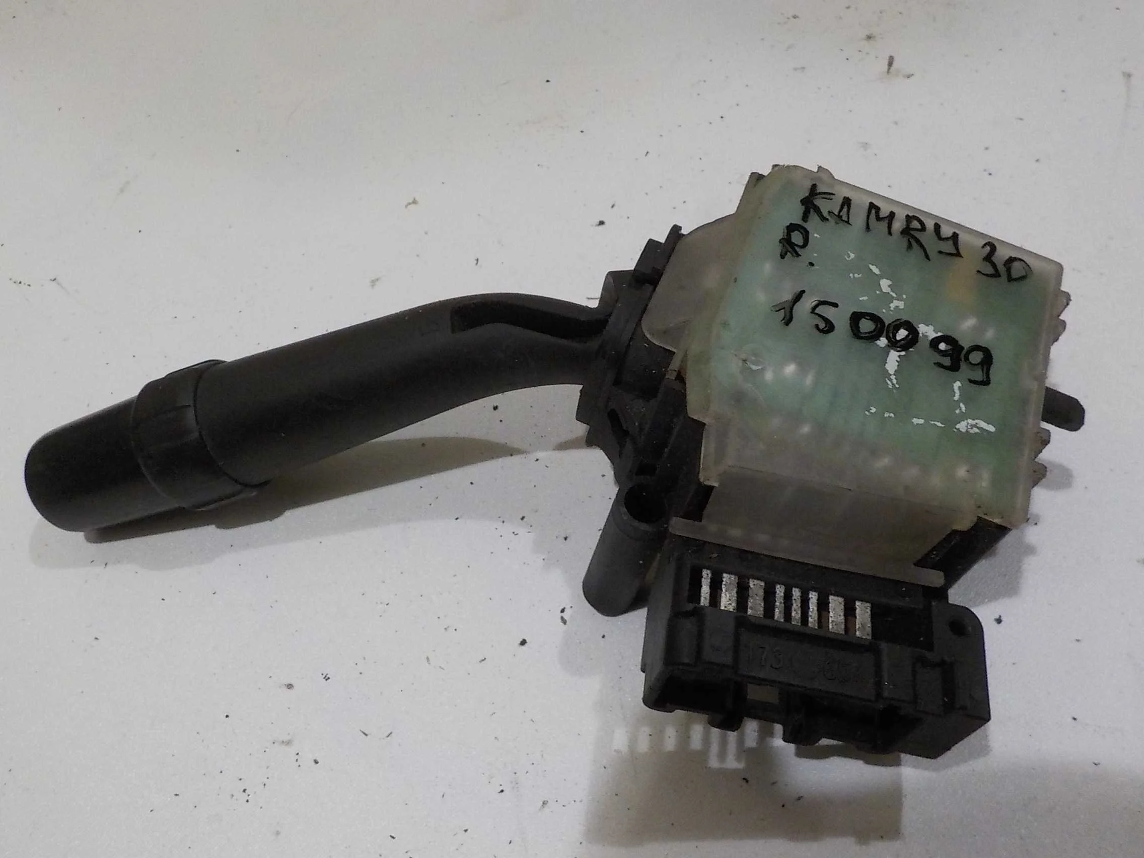 подрулевой переключатель Toyota Camry XV30 (2001—2006)  Право