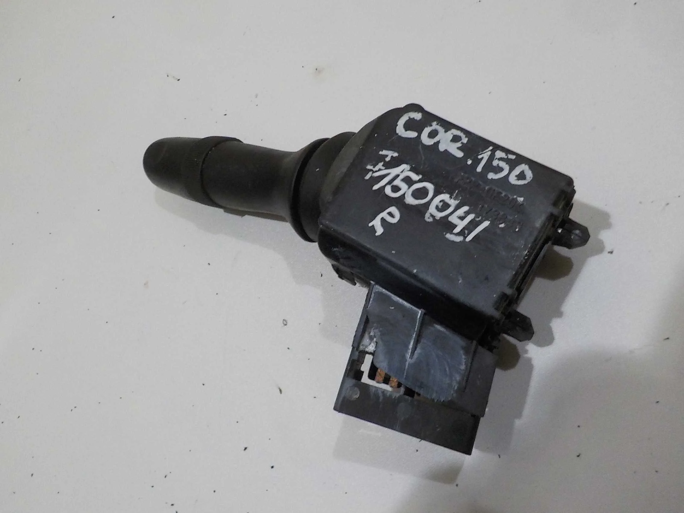 подрулевой переключатель Toyota Corolla X (2006—2010)  Право