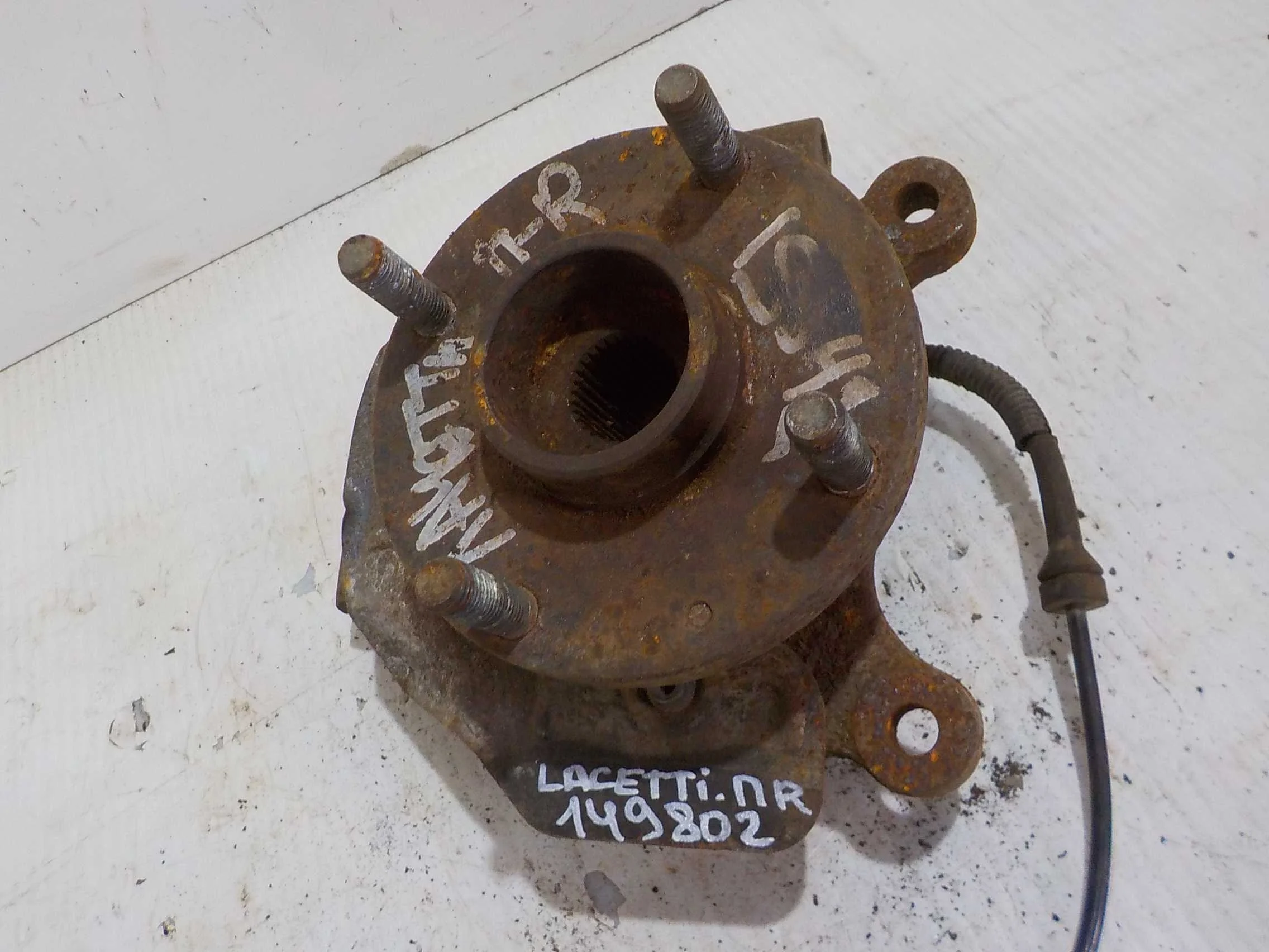 кулак поворотный Chevrolet Lacetti I (2004—2013) Перед Право