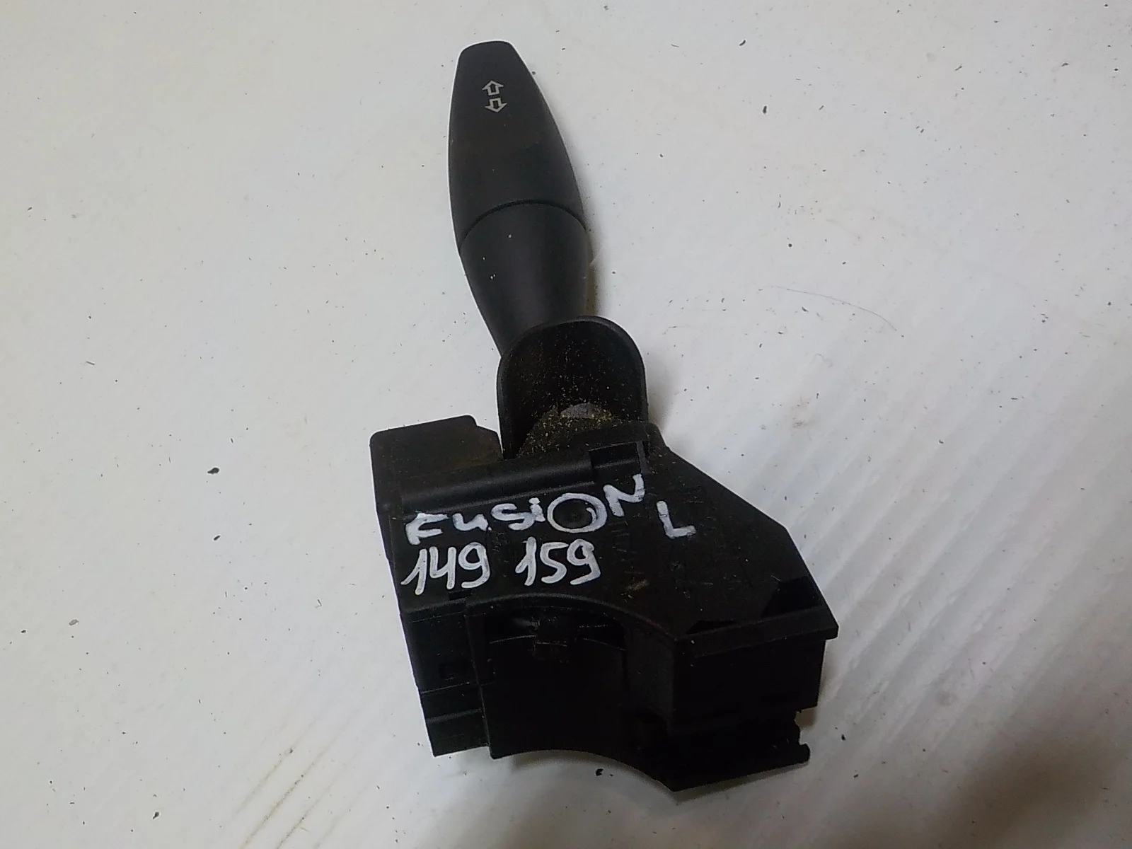 подрулевой переключатель Ford Fusion I (2002—2005)  Лево