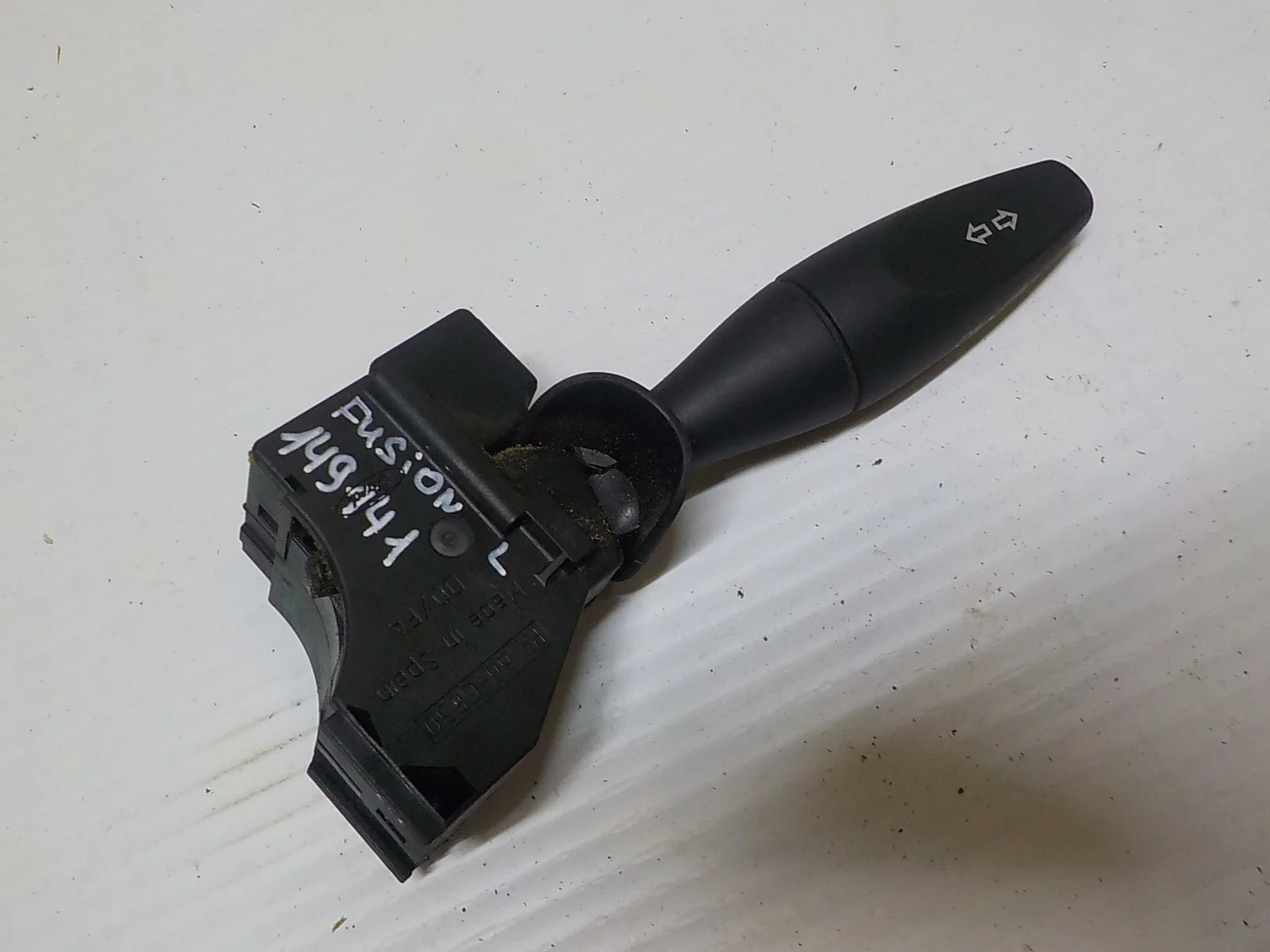 подрулевой переключатель Ford Fusion I (2002—2005)  Лево