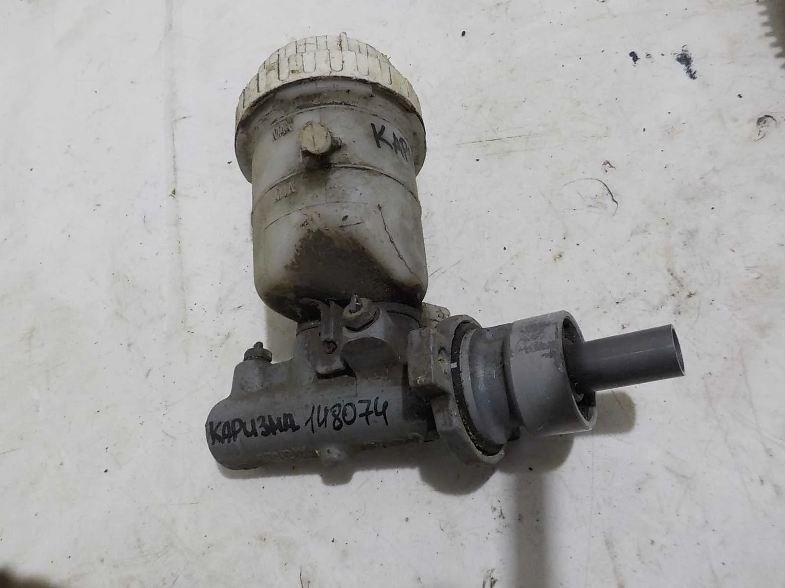 тормозной цилиндр Mitsubishi Carisma I (1995—1999)