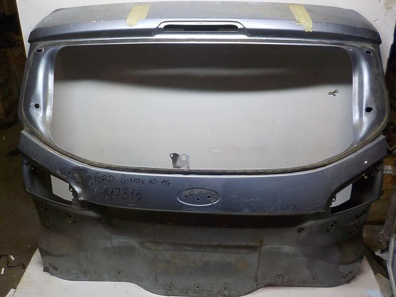 Крышка багажника Ford S-MAX I (2006—2010)