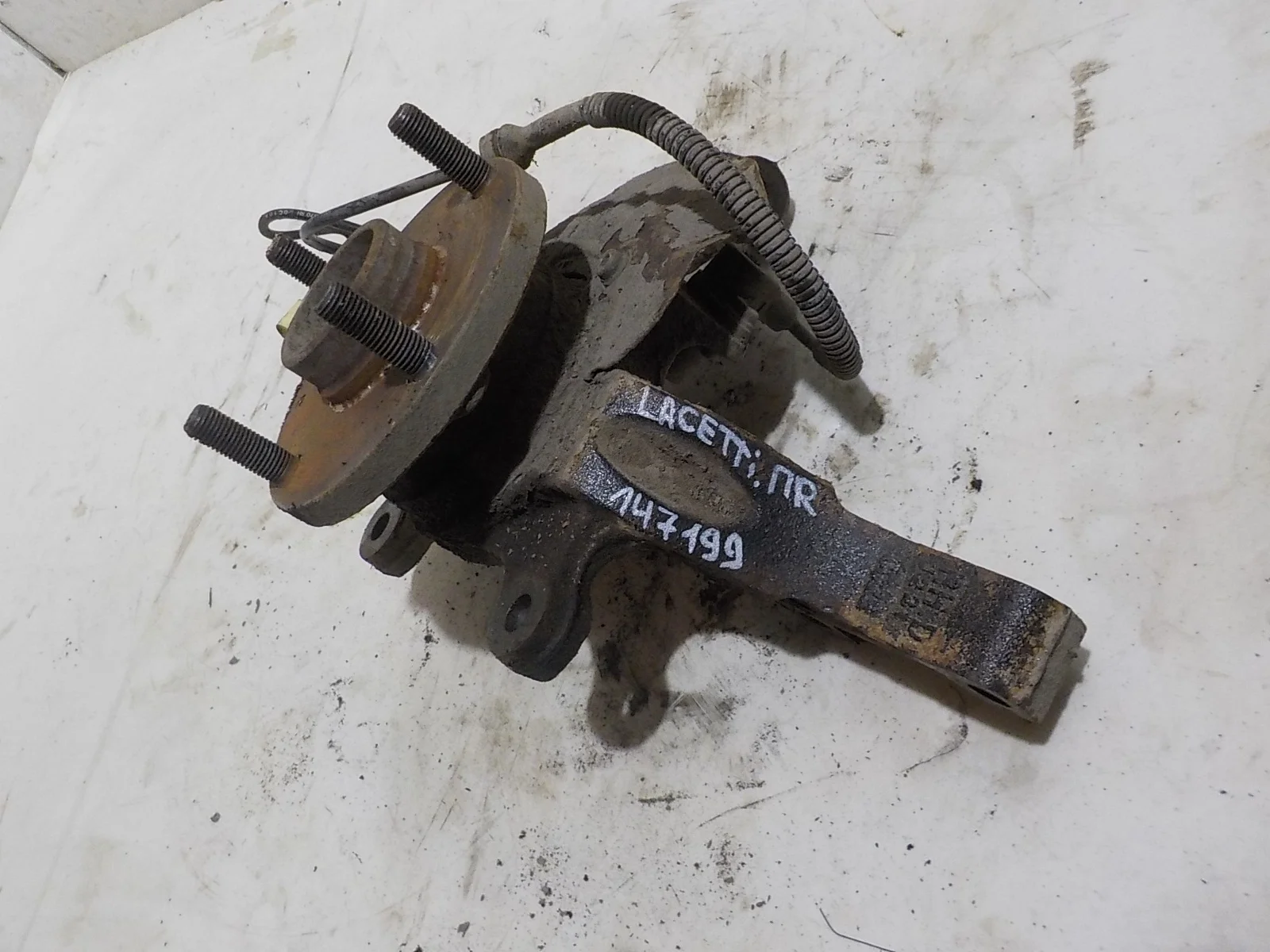 кулак поворотный Chevrolet Lacetti I (2004—2013) Перед Право