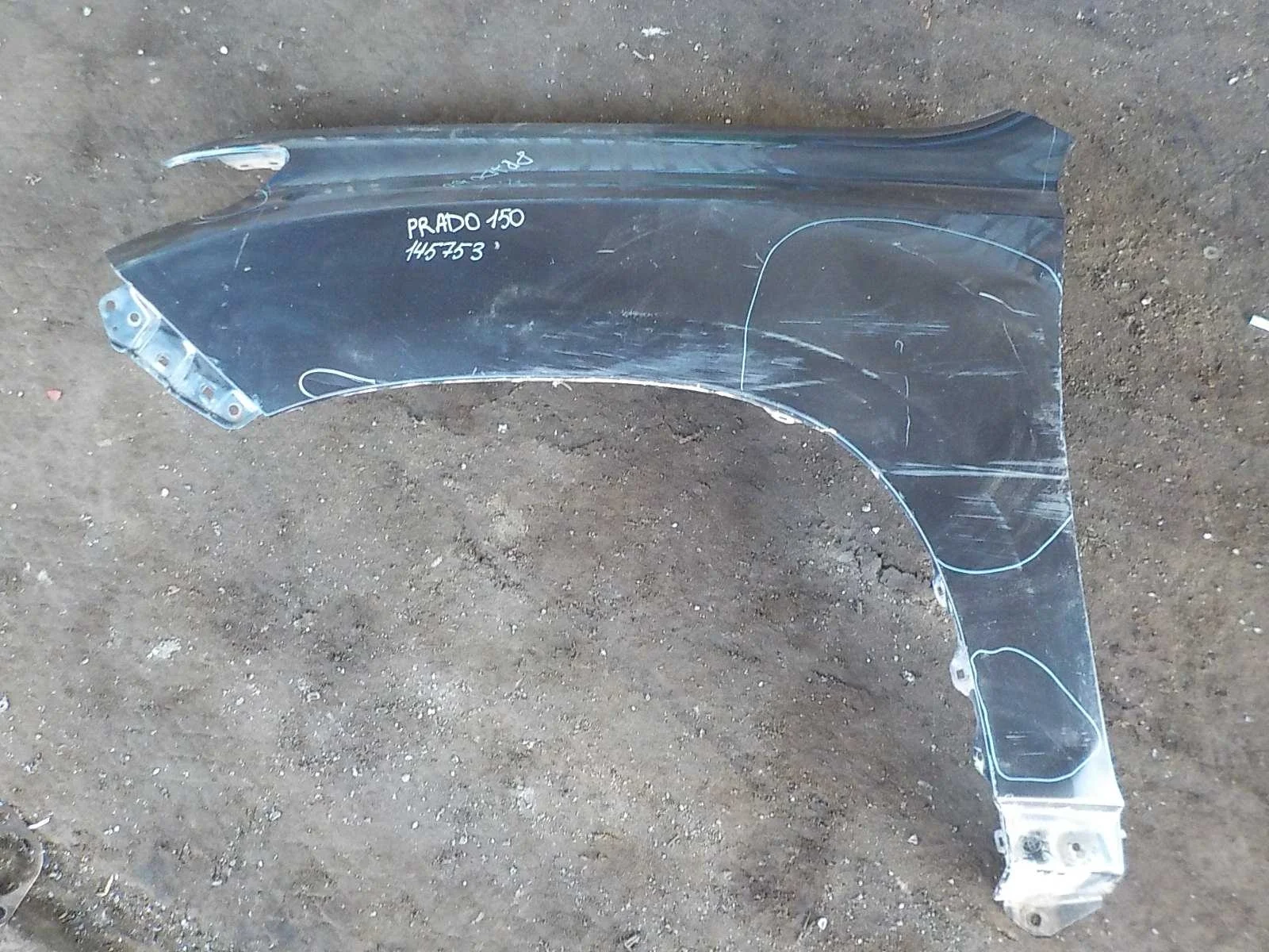 Крыло Toyota Land Cruiser Prado 150 (2009—2013) Перед Лево