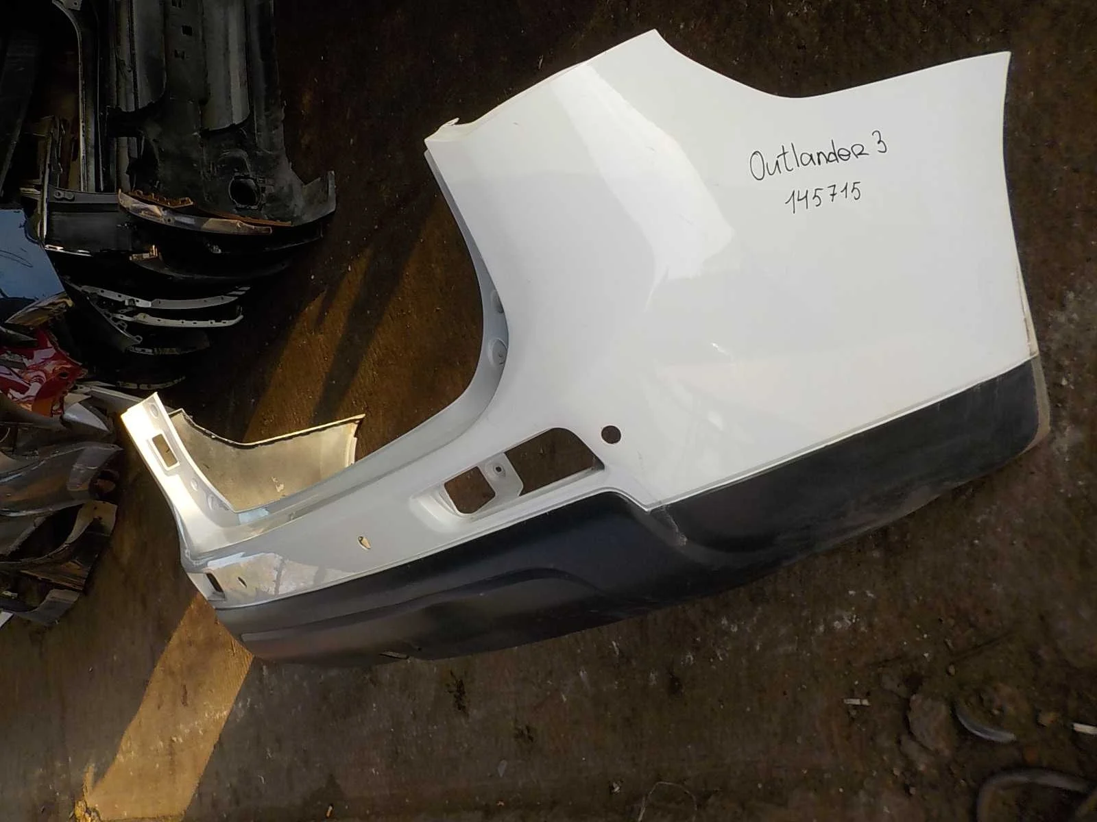 Бампер Mitsubishi Outlander III рестайлинг (2014—2015) Зад