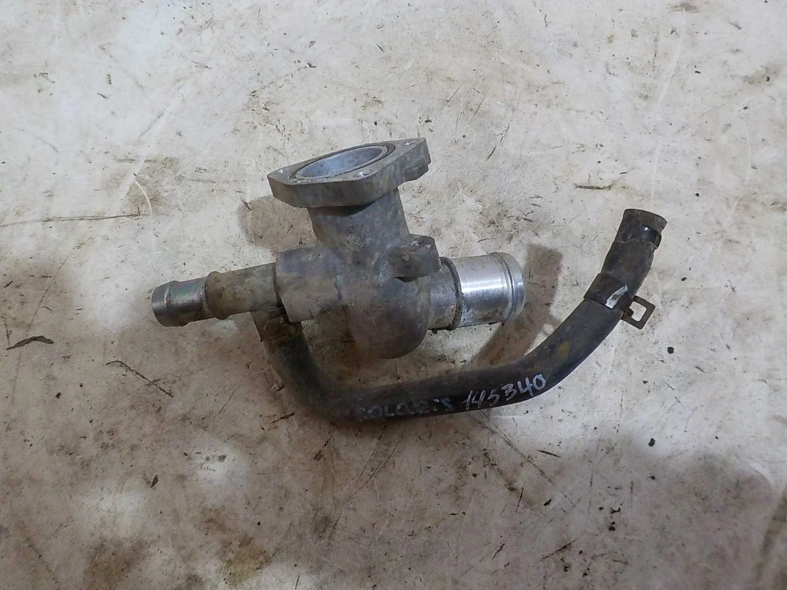 фланец системы охлаждения Hyundai Solaris I (2010—2014)