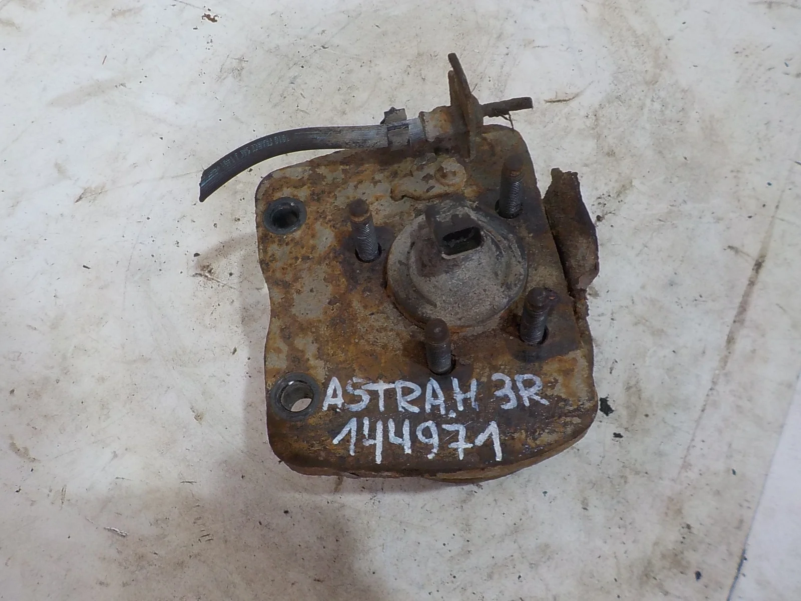 Ступица Opel Zafira B (2005—2008) Зад Право