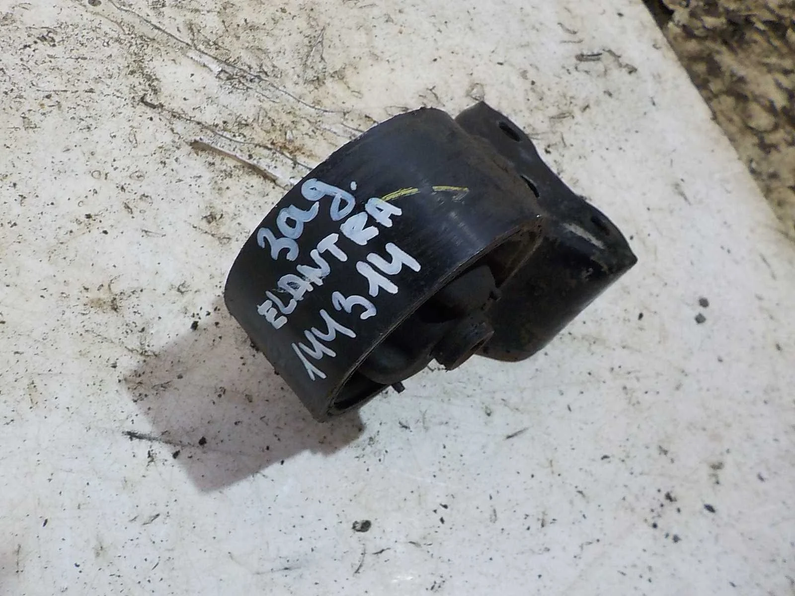 Опора КПП Hyundai Elantra III (2000—2003) Зад