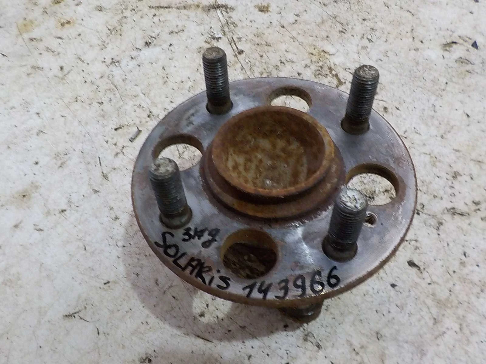 Ступица Hyundai Solaris I (2010—2014) Зад