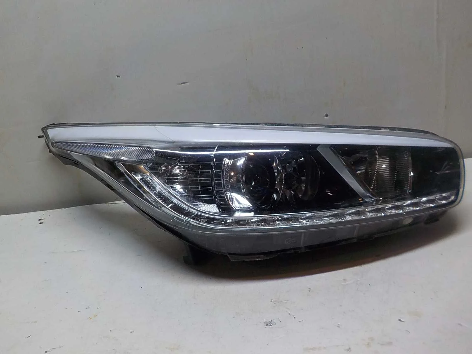 Фара Kia Ceed JD (2012—2015) Перед Право