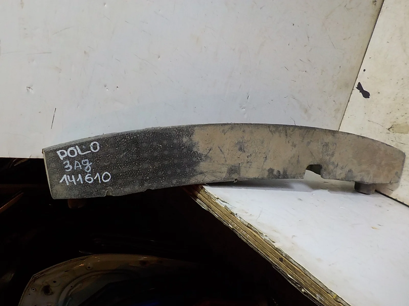 Абсорбер бампера Volkswagen Polo V (2009—2015) Зад