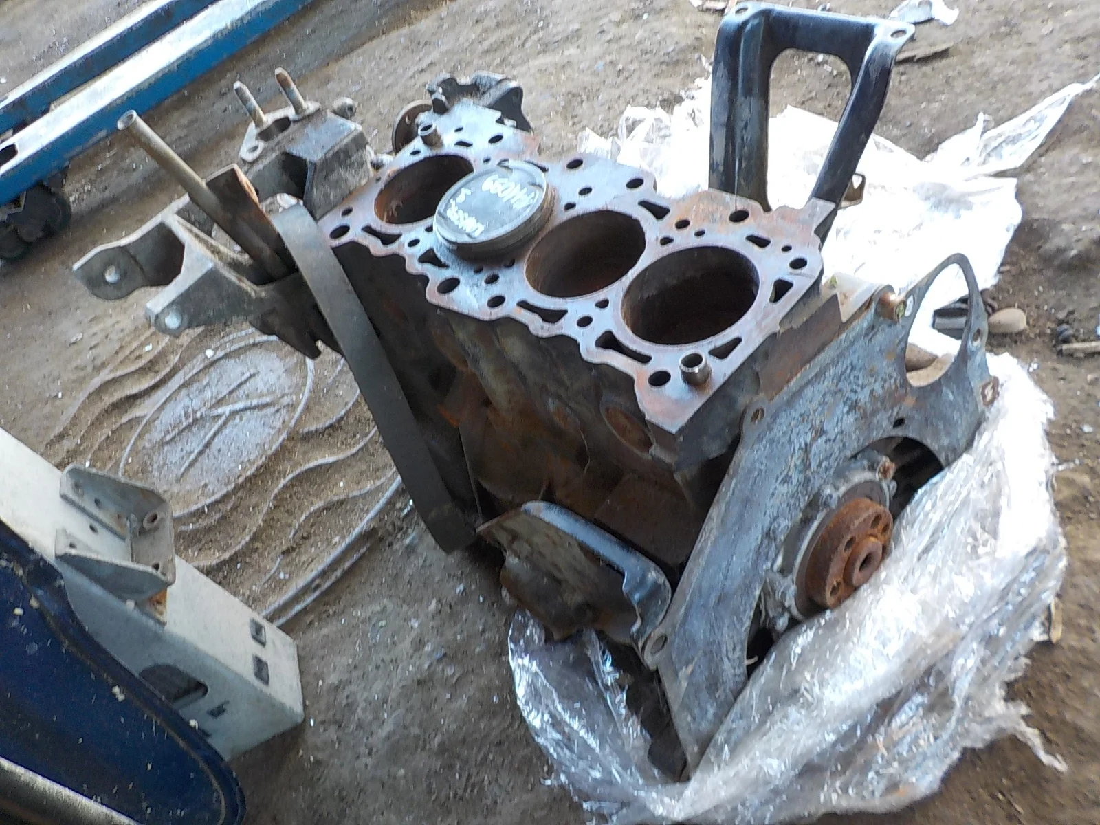 Блок цилиндров Mitsubishi Lancer IX (2000—2007)