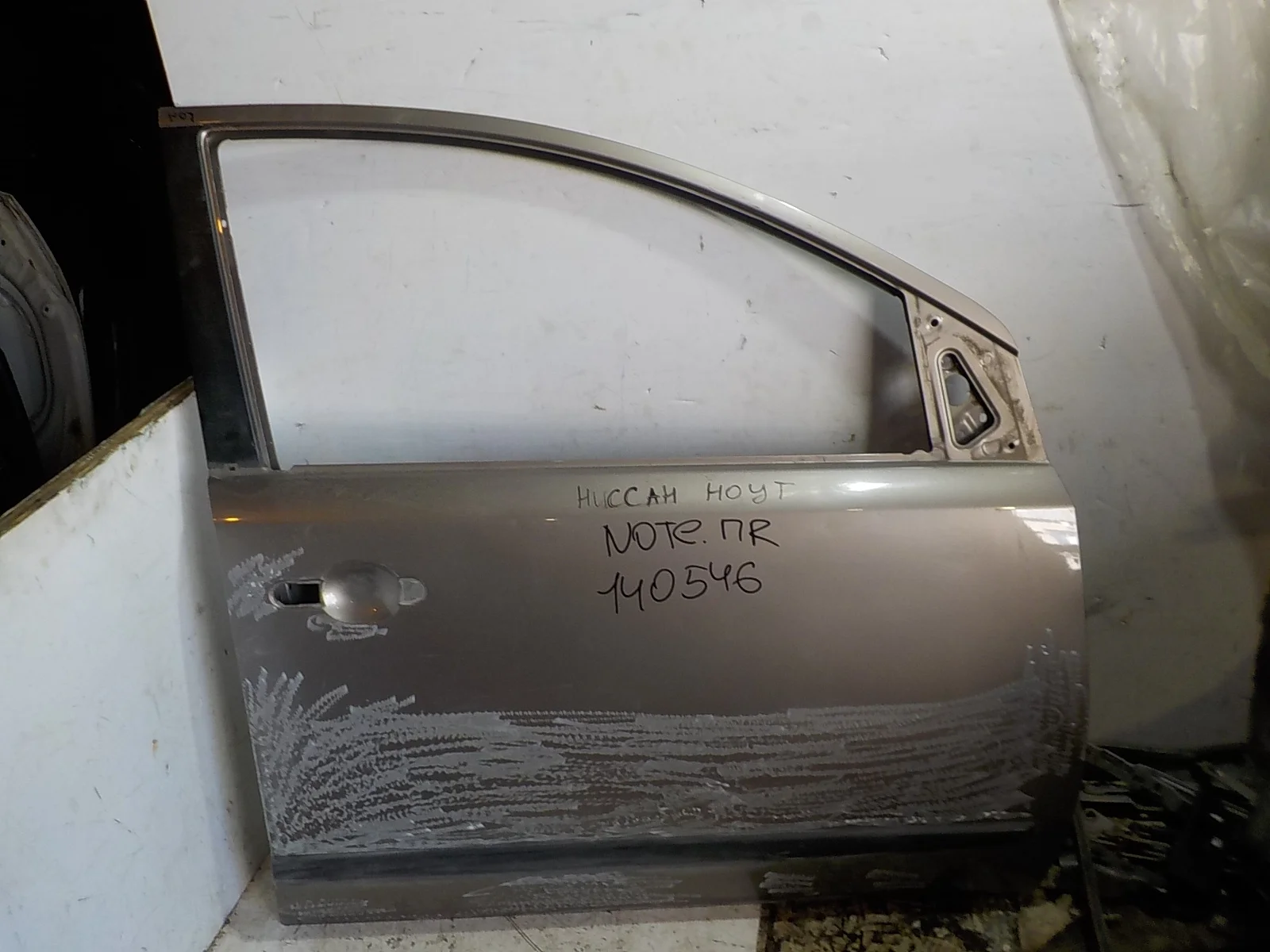 Дверь Nissan Note E11 (2005—2009) Перед Право