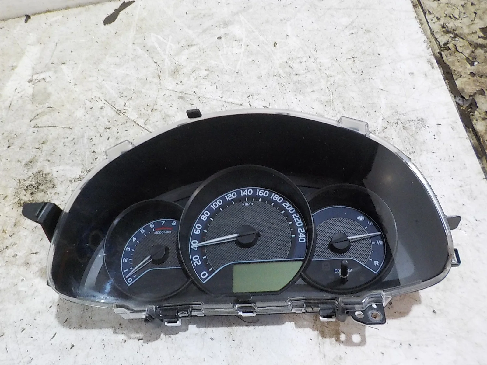 Панель приборов Toyota Corolla XI (2012—2016)