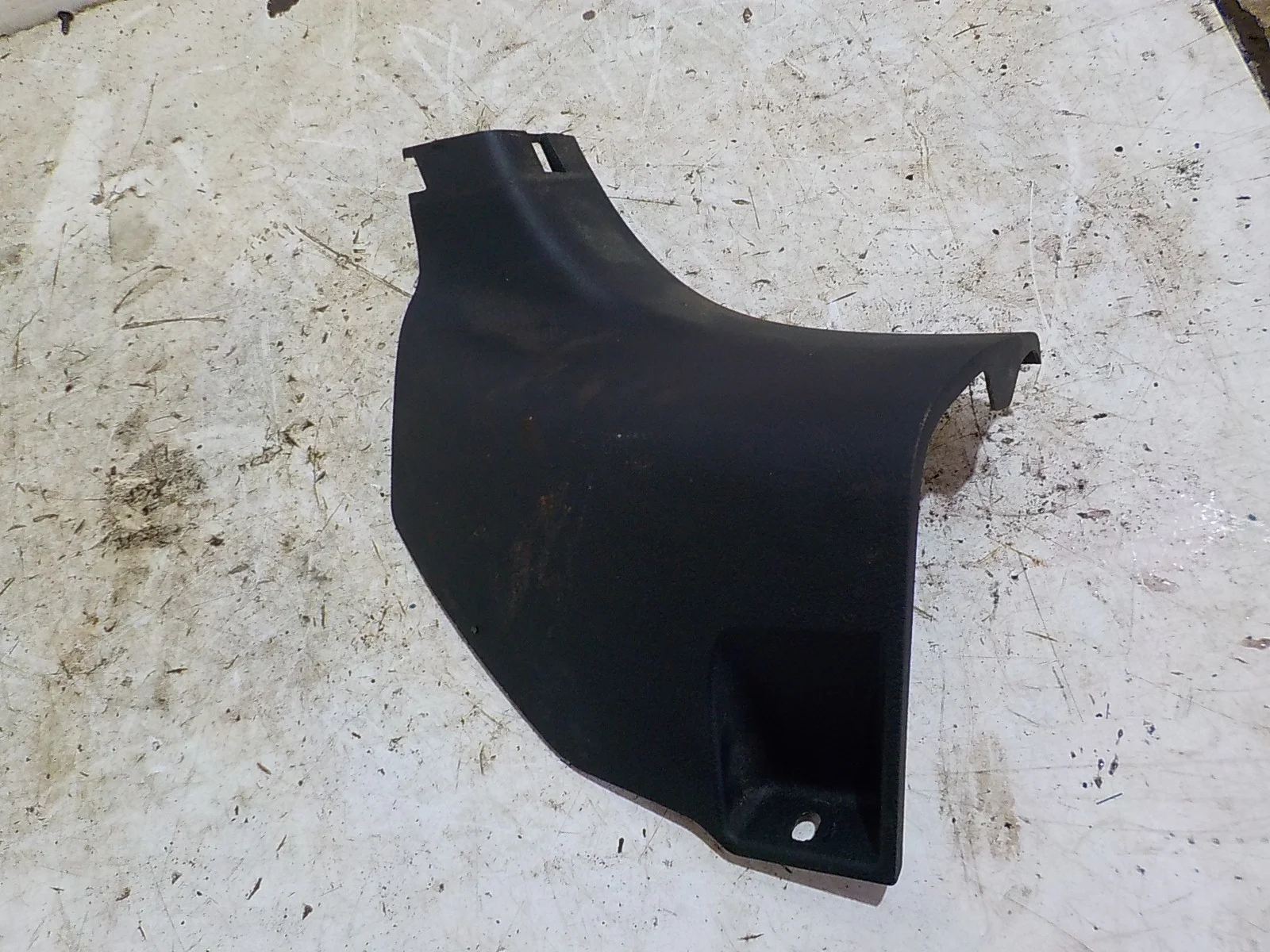 Накладка стойки Toyota Corolla XI (2012—2016)