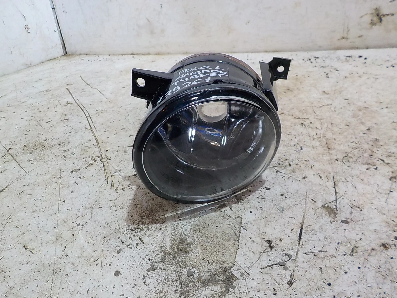 Фара противотуманная Volkswagen Polo V (2009—2015) Перед Лево