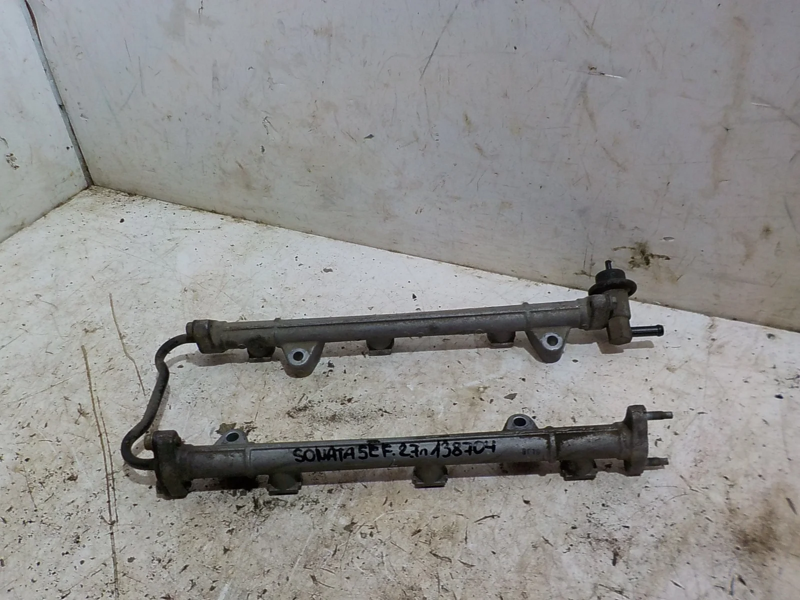 топливная рейка (рампа) Hyundai Sonata IV (1998—2001)