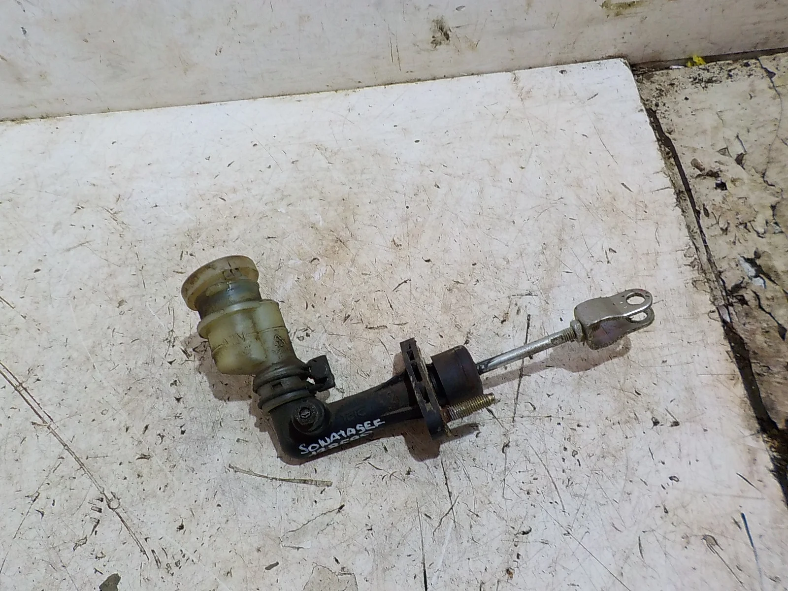 главный цилиндр сцепления Hyundai Sonata IV рестайлинг (2001—2012)