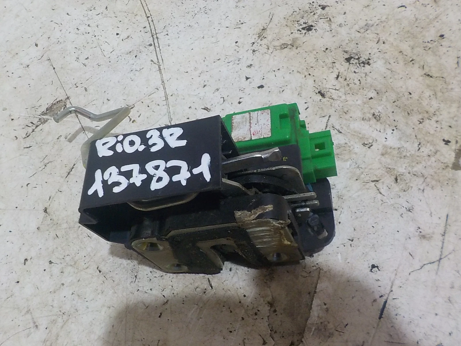 Замок двери Kia Rio III рестайлинг (2015—2017)