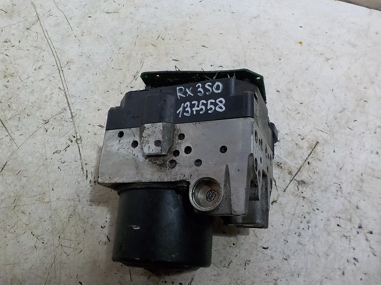 Блок управления ABS Lexus RX III (2008—2012)