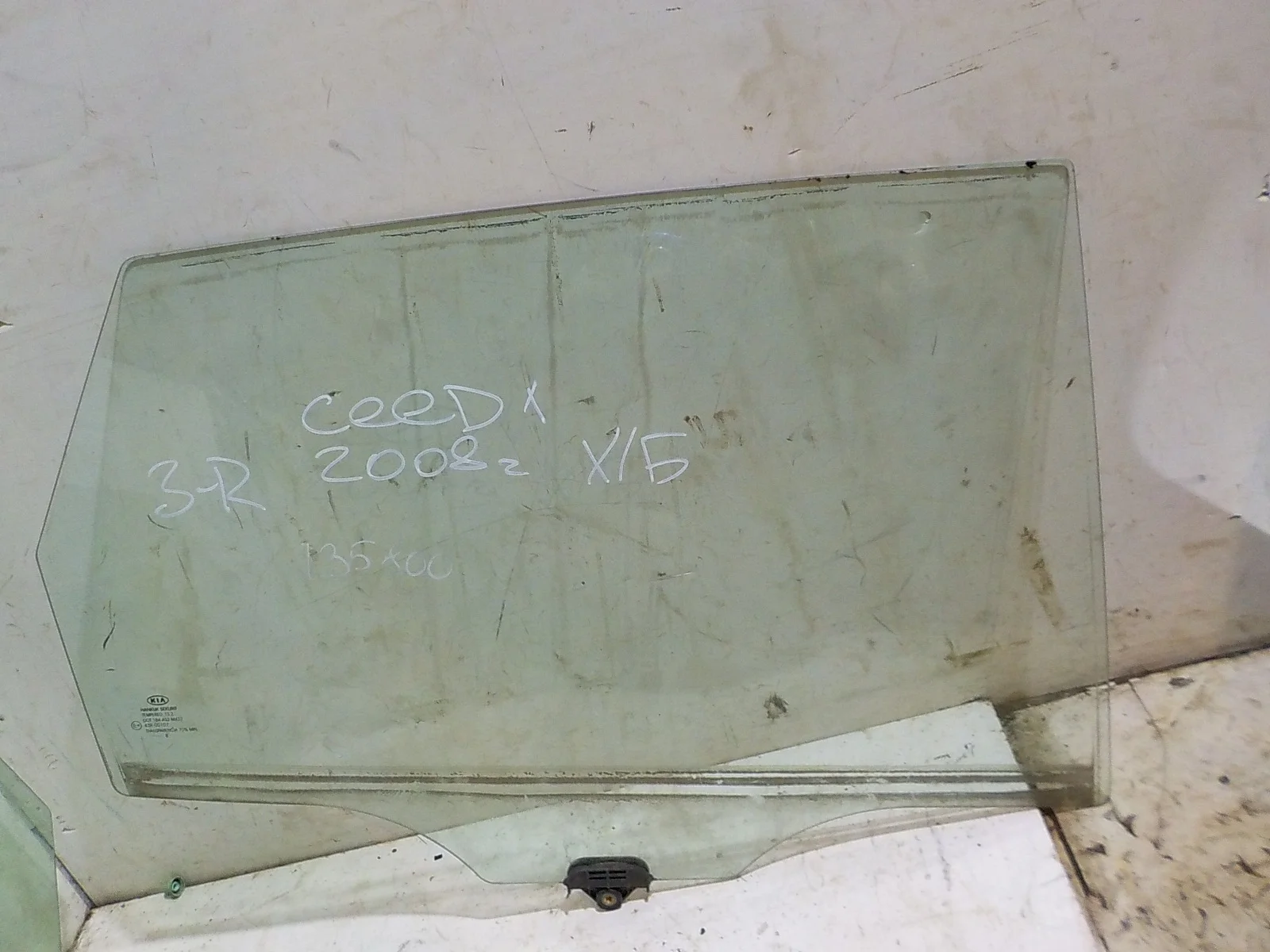 стекло Kia Ceed ED (2006—2010) Зад Право
