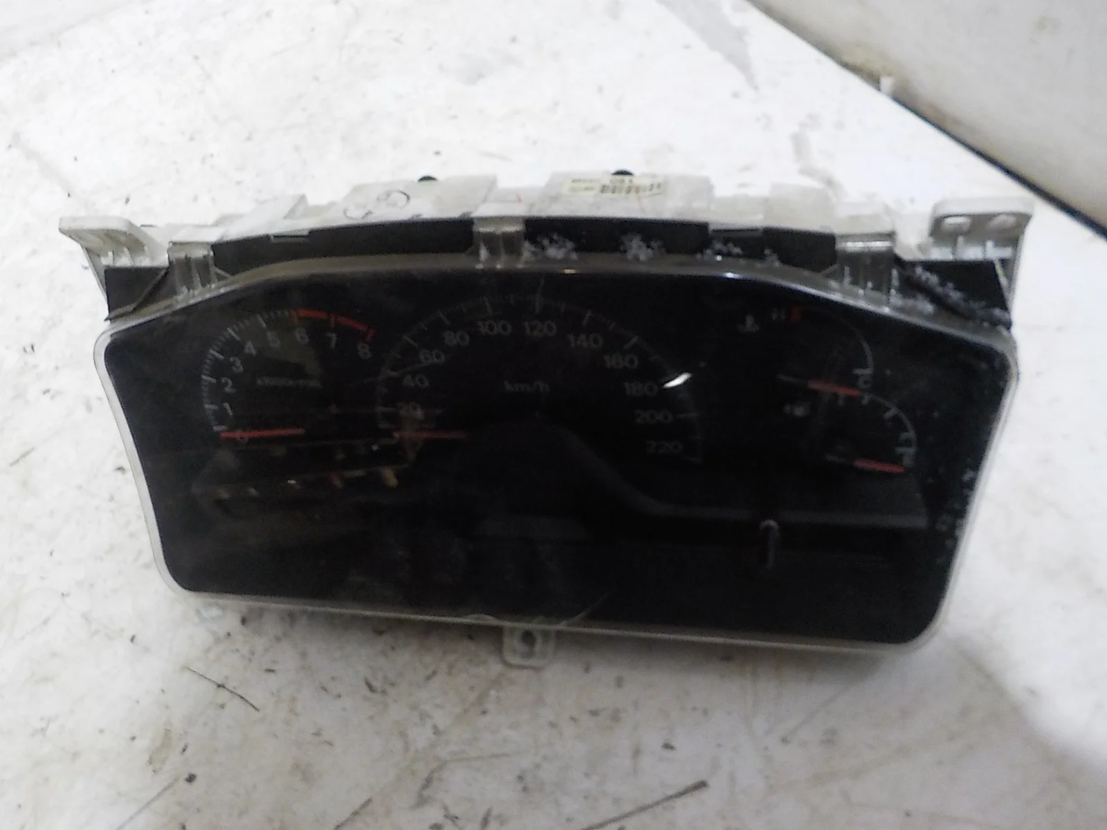 Панель приборов Mitsubishi Lancer IX (2000—2007)