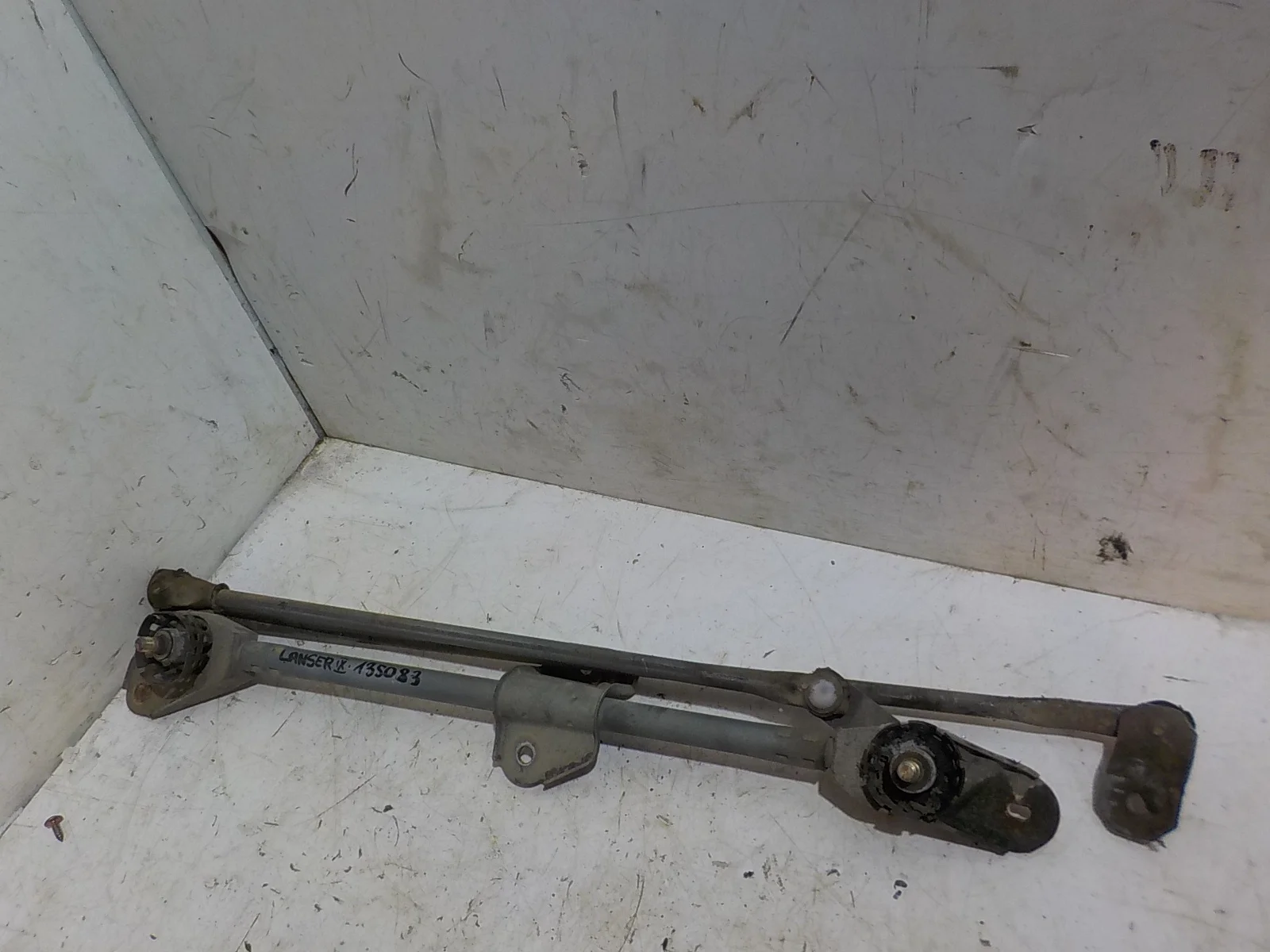 трапеция дворников Mitsubishi Lancer IX (2000—2007)