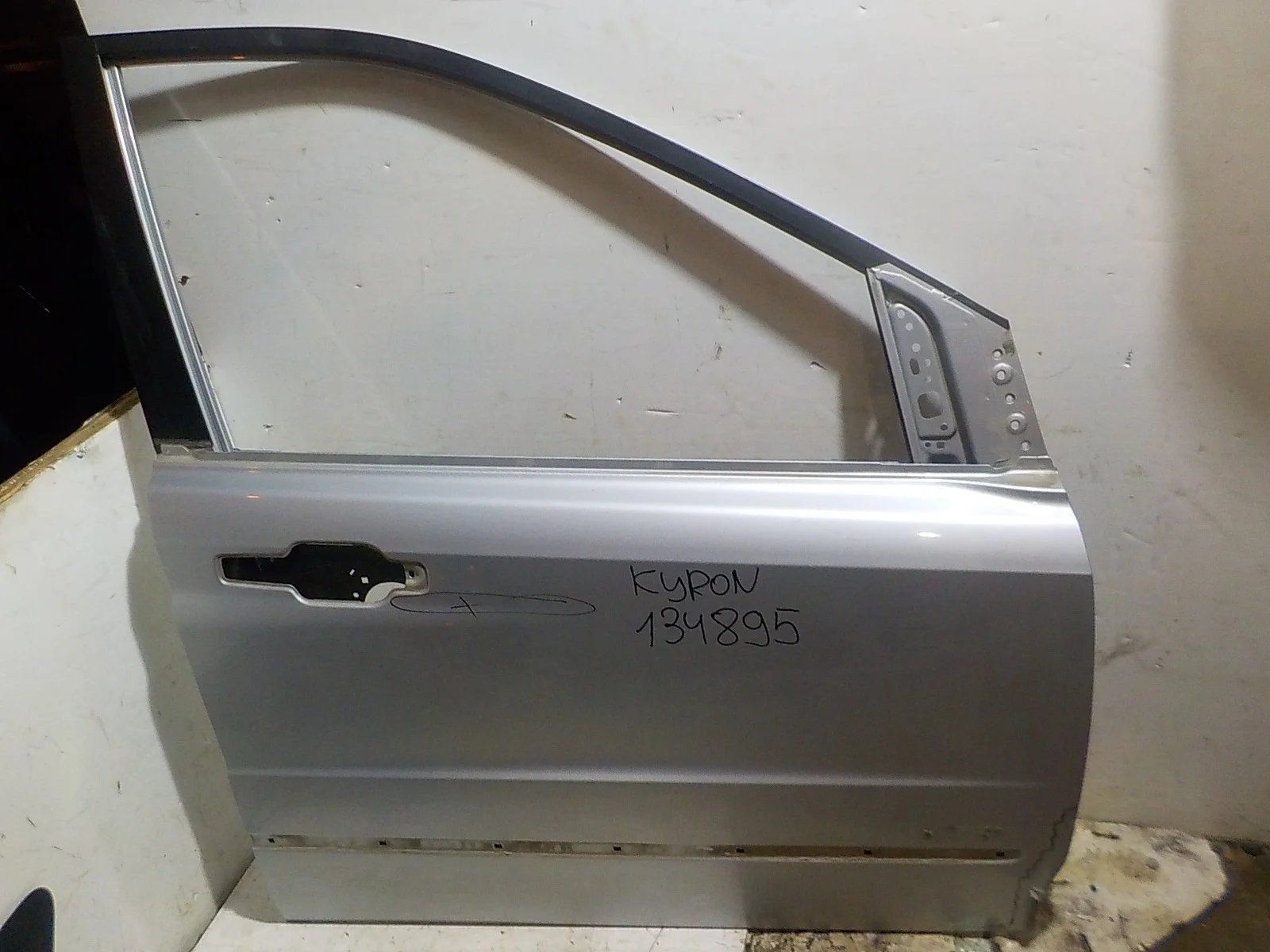 Дверь SsangYong Kyron I рестайлинг (2007—2015) Перед Право