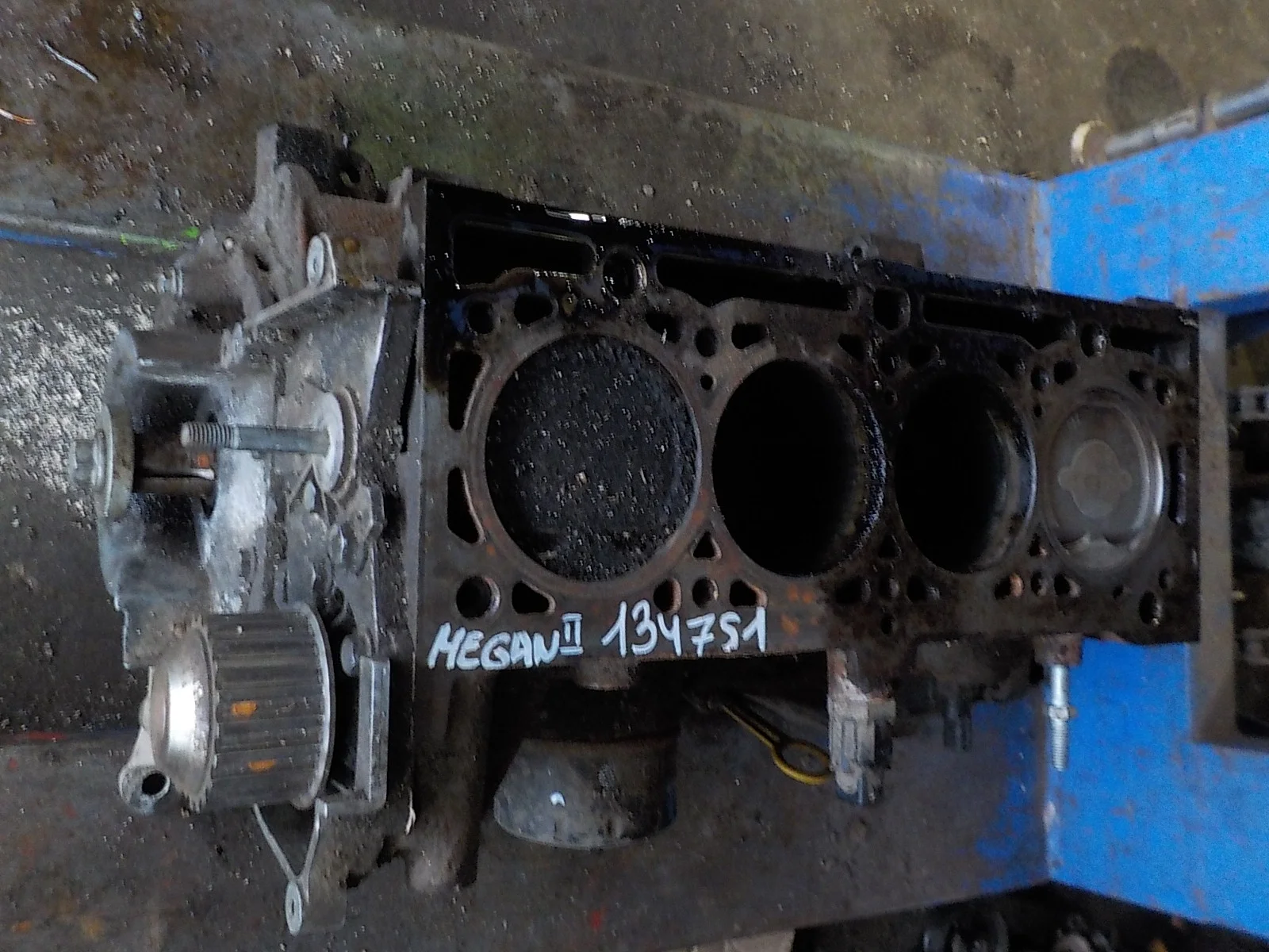 Блок цилиндров Renault Megane II (2002—2006)