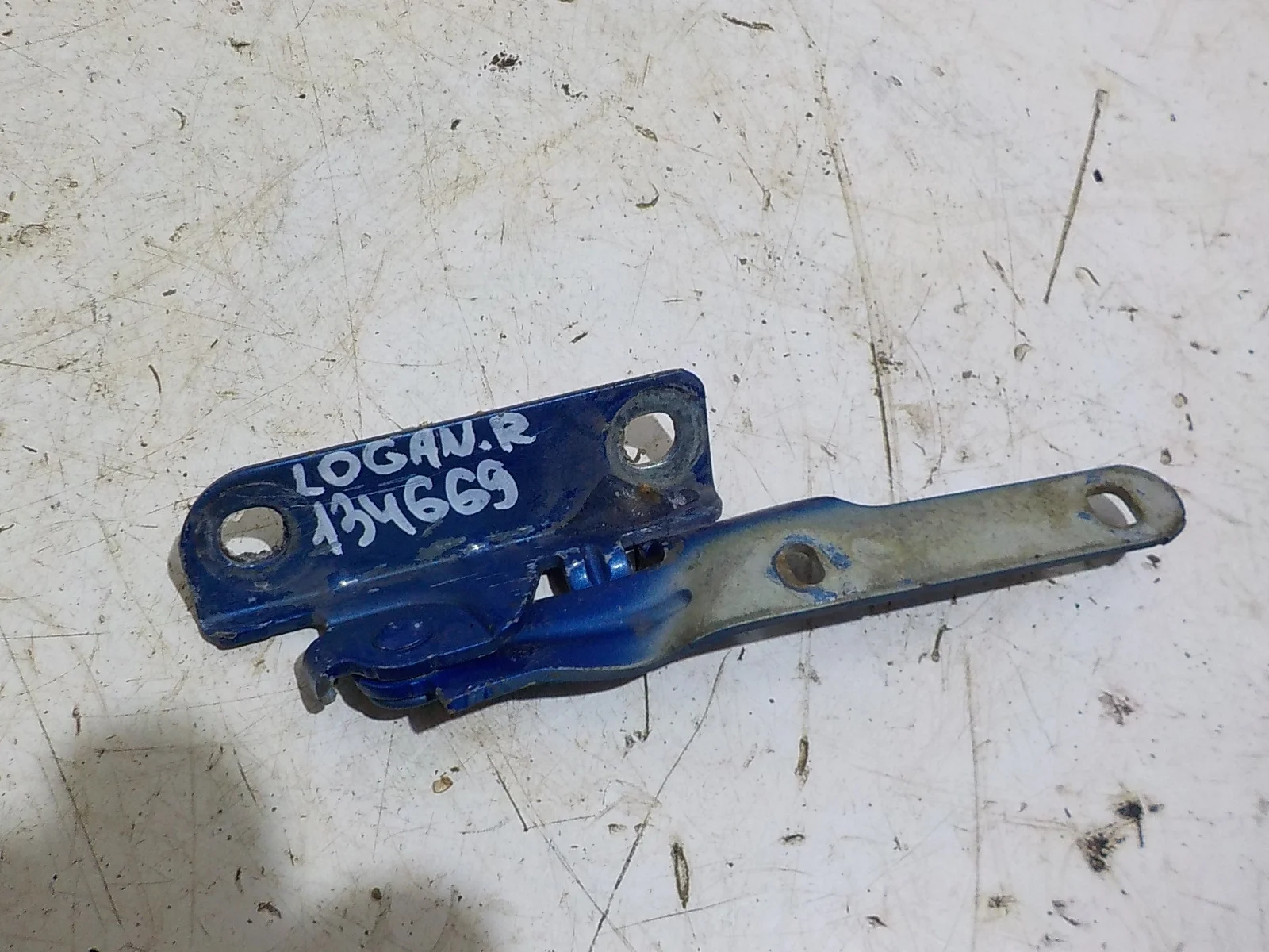 Петля капота ВАЗ (LADA) Largus I (2012—2021) Перед Право