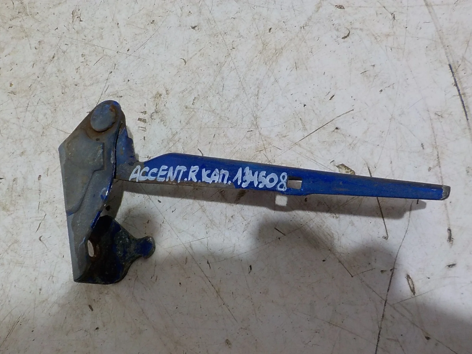 Петля капота Hyundai Accent II (1999—2012)